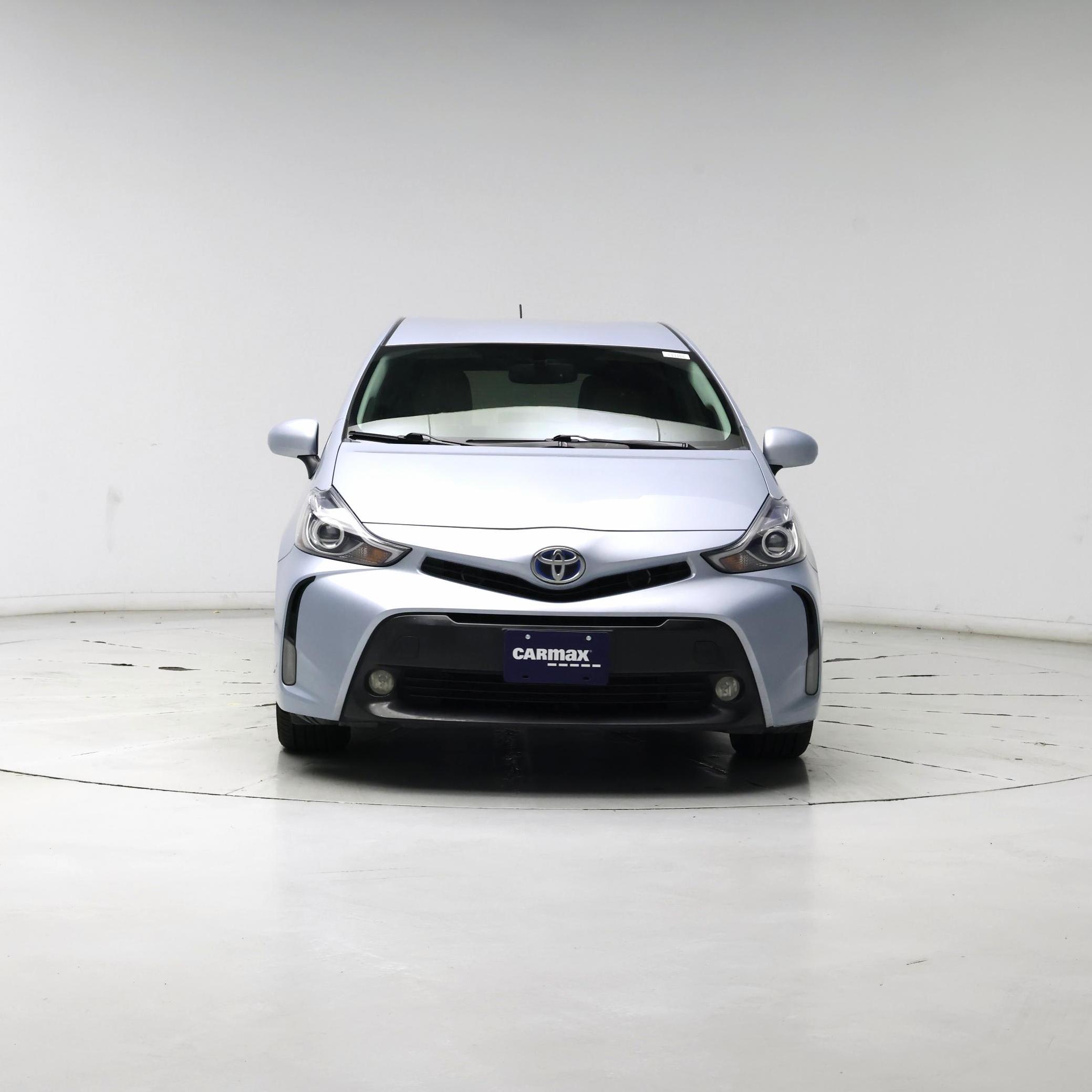 Thumbnail: 2016 Toyota Prius v - 5
