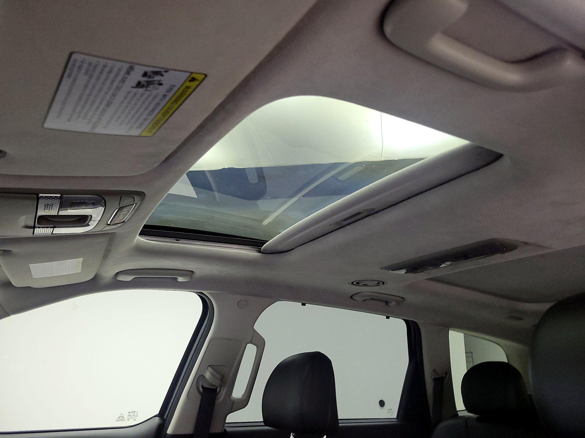 Thumbnail: 2020 Kia Telluride - 20