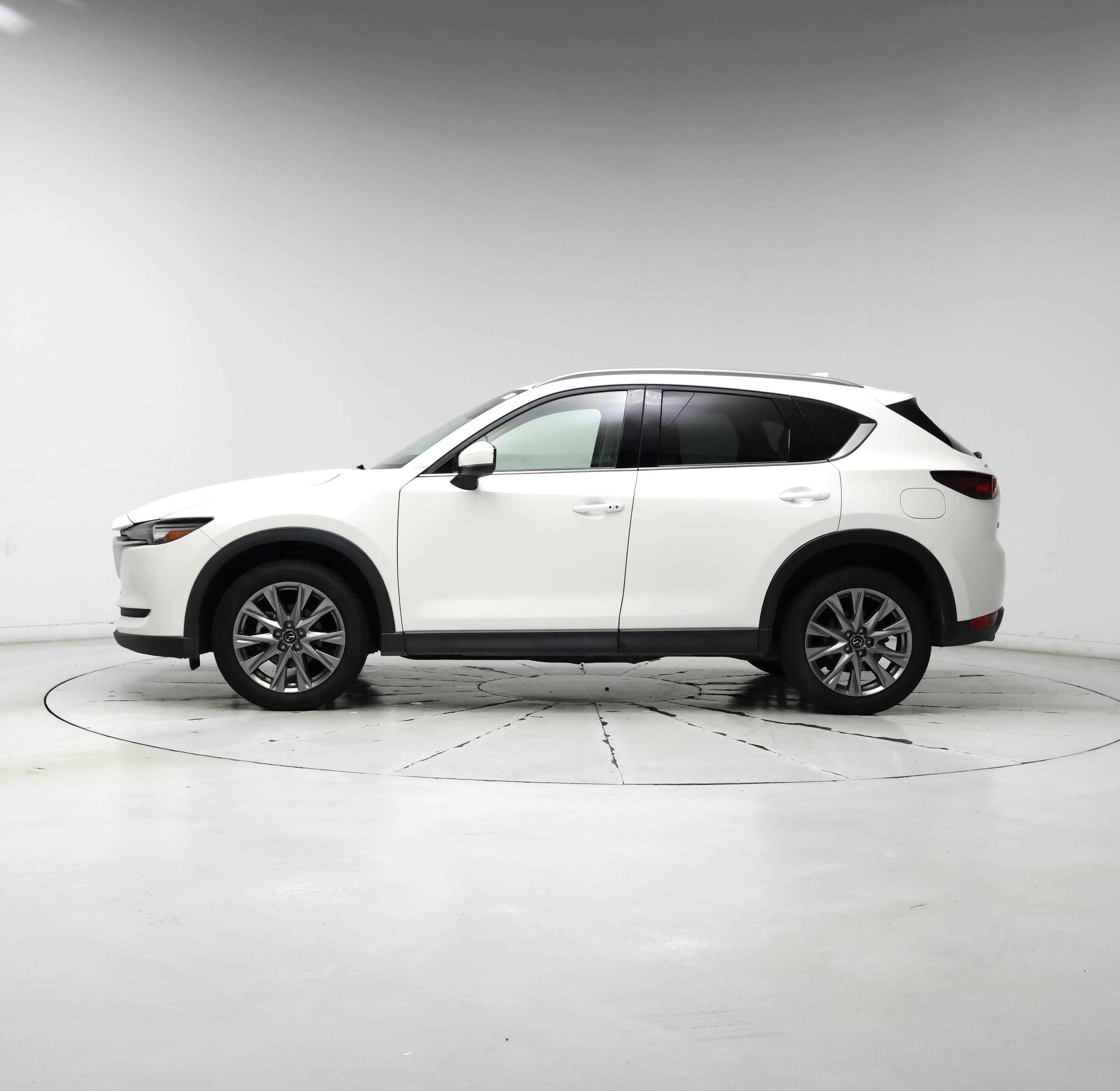 Thumbnail: 2020 Mazda CX-5 - 3