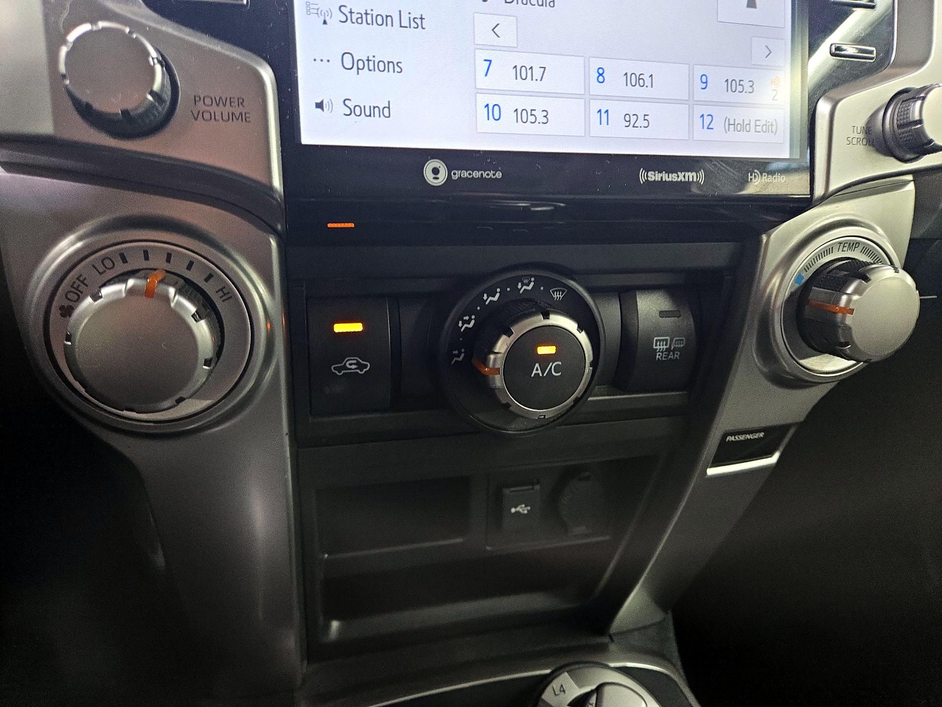 Thumbnail: 2021 Toyota 4Runner - 17