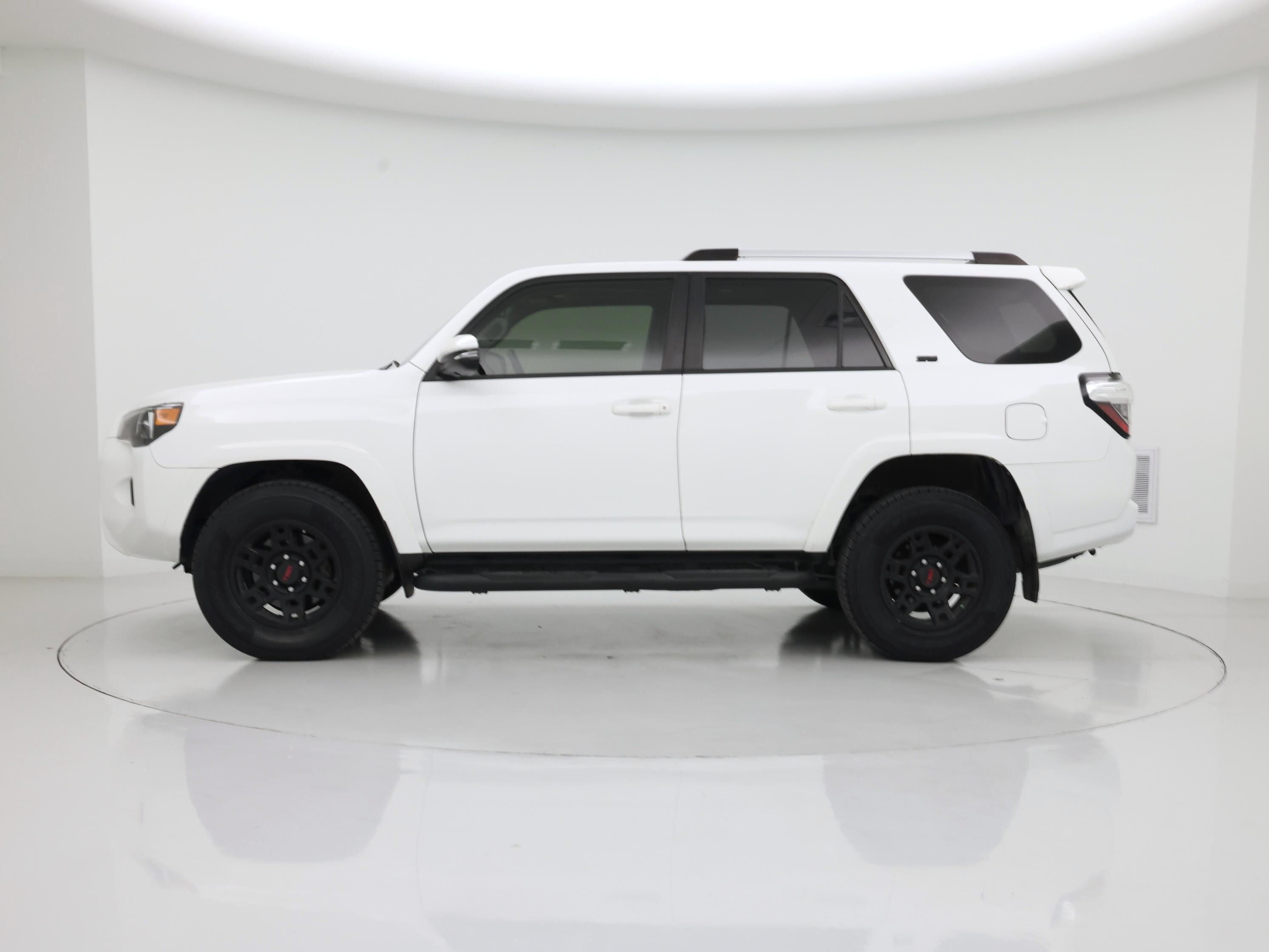 Thumbnail: 2021 Toyota 4Runner - 3