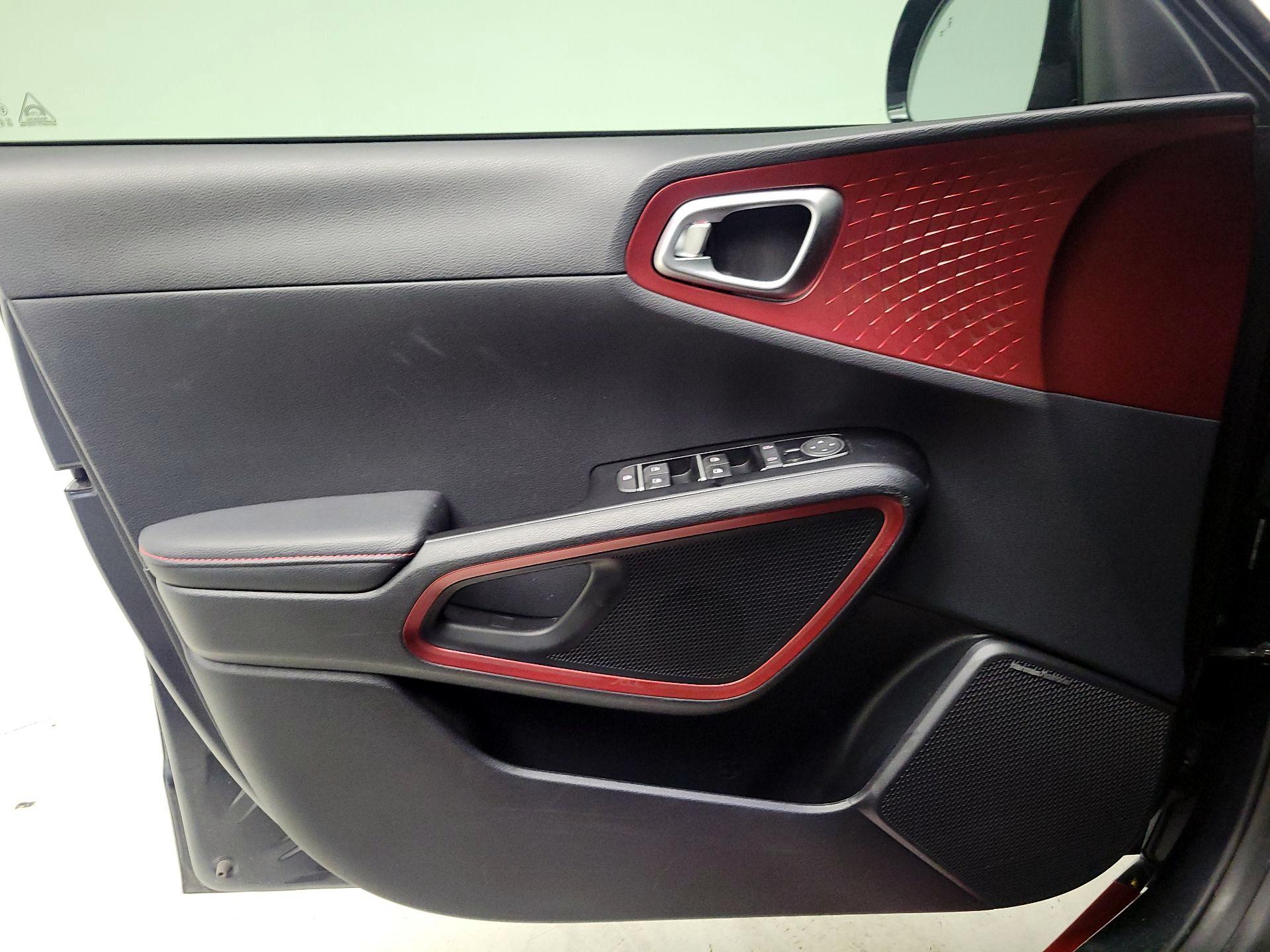 Thumbnail: 2020 Kia Soul - 12