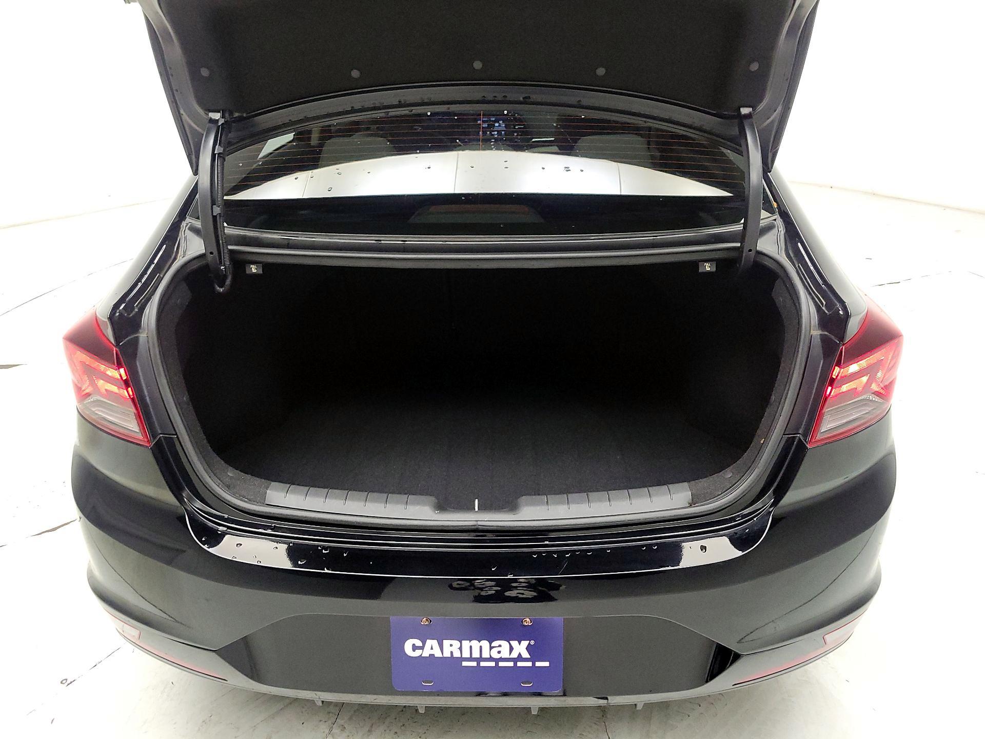 Thumbnail: 2020 Hyundai Elantra - 20