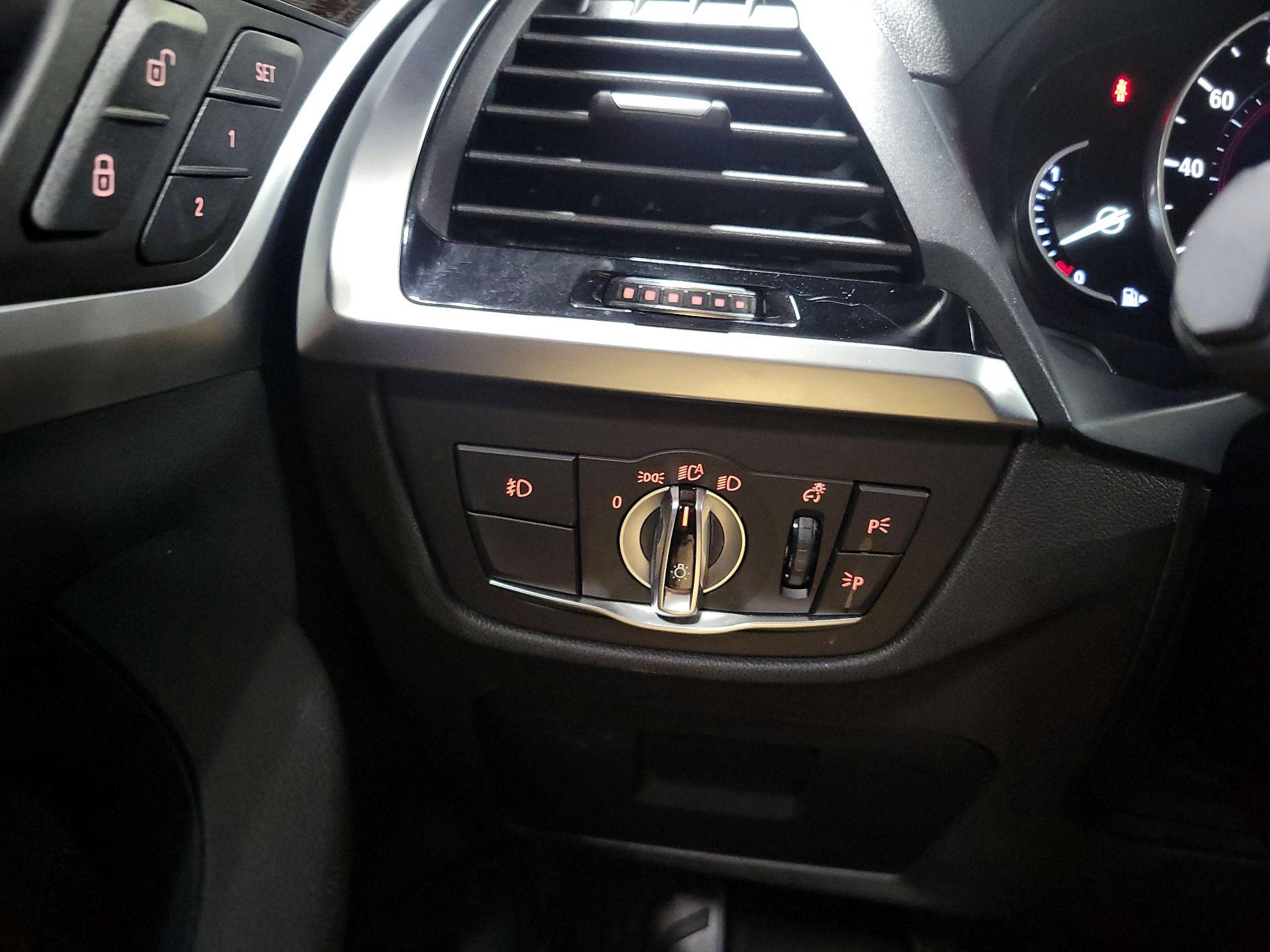 Thumbnail: 2019 BMW X3 - 13