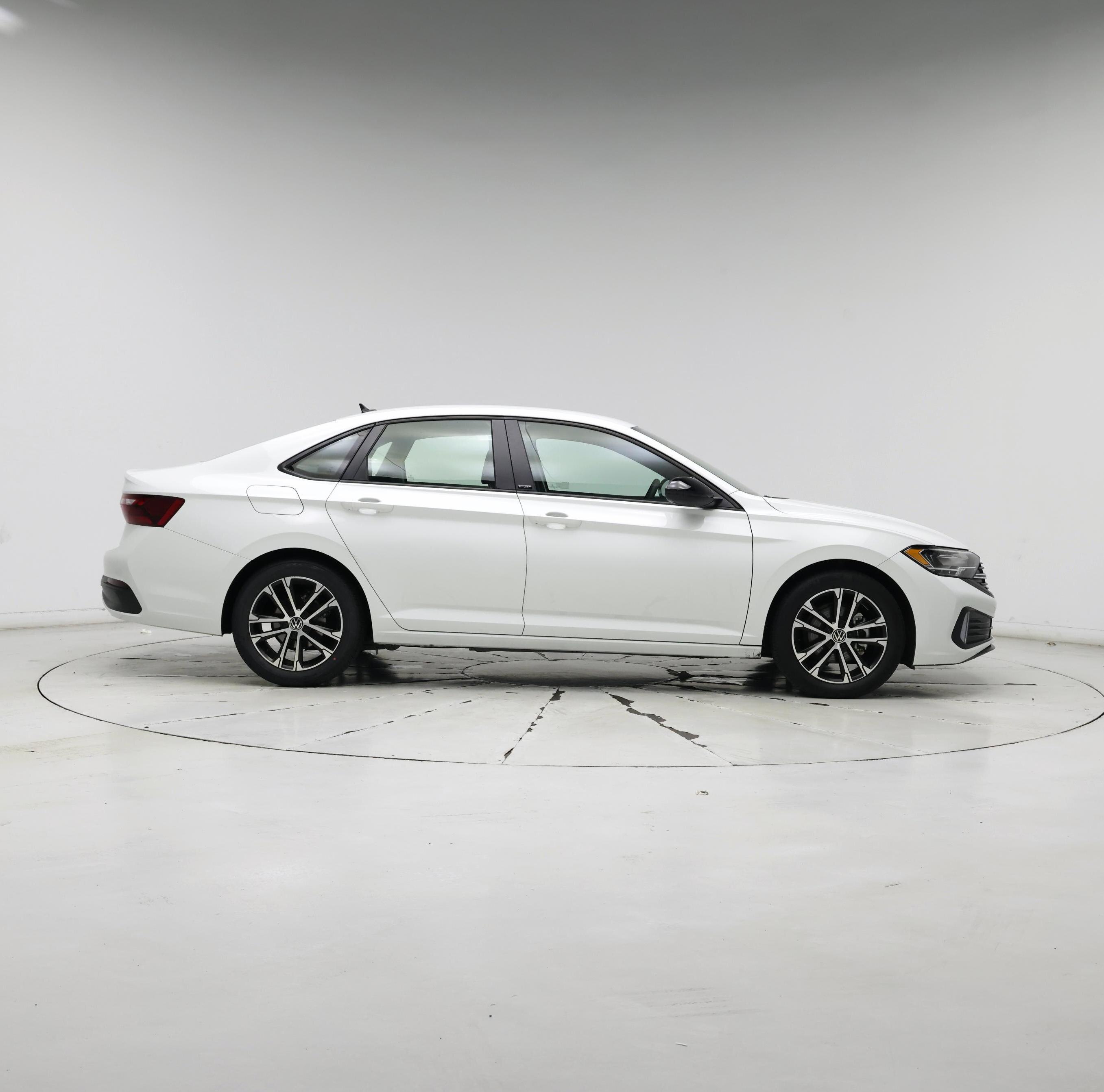 Thumbnail: 2023 Volkswagen Jetta - 7
