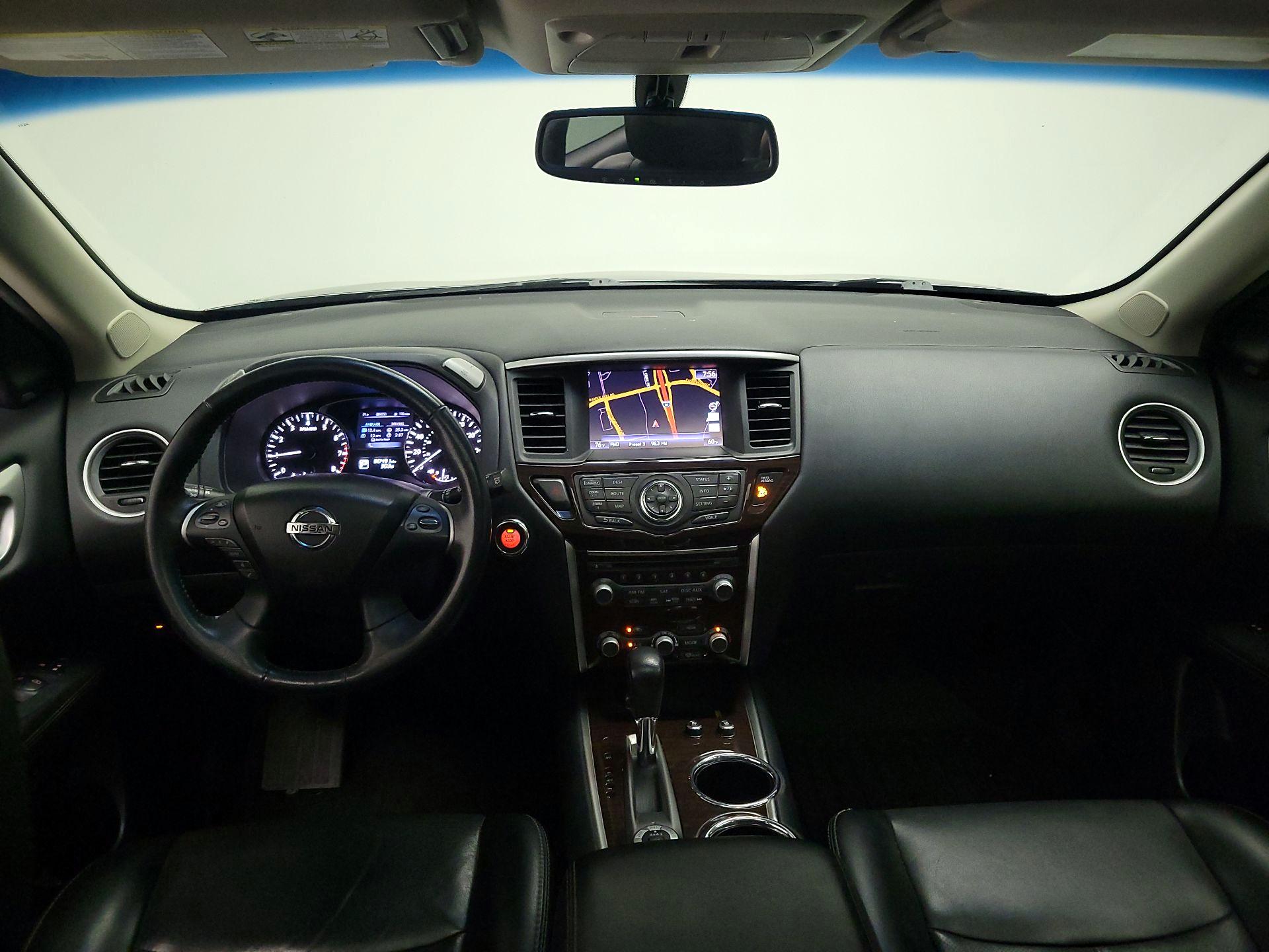 Thumbnail: 2015 Nissan Pathfinder - 9