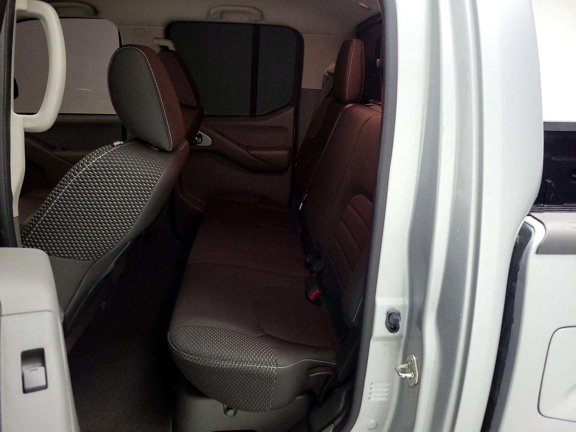 Thumbnail: 2019 Nissan Frontier - 19