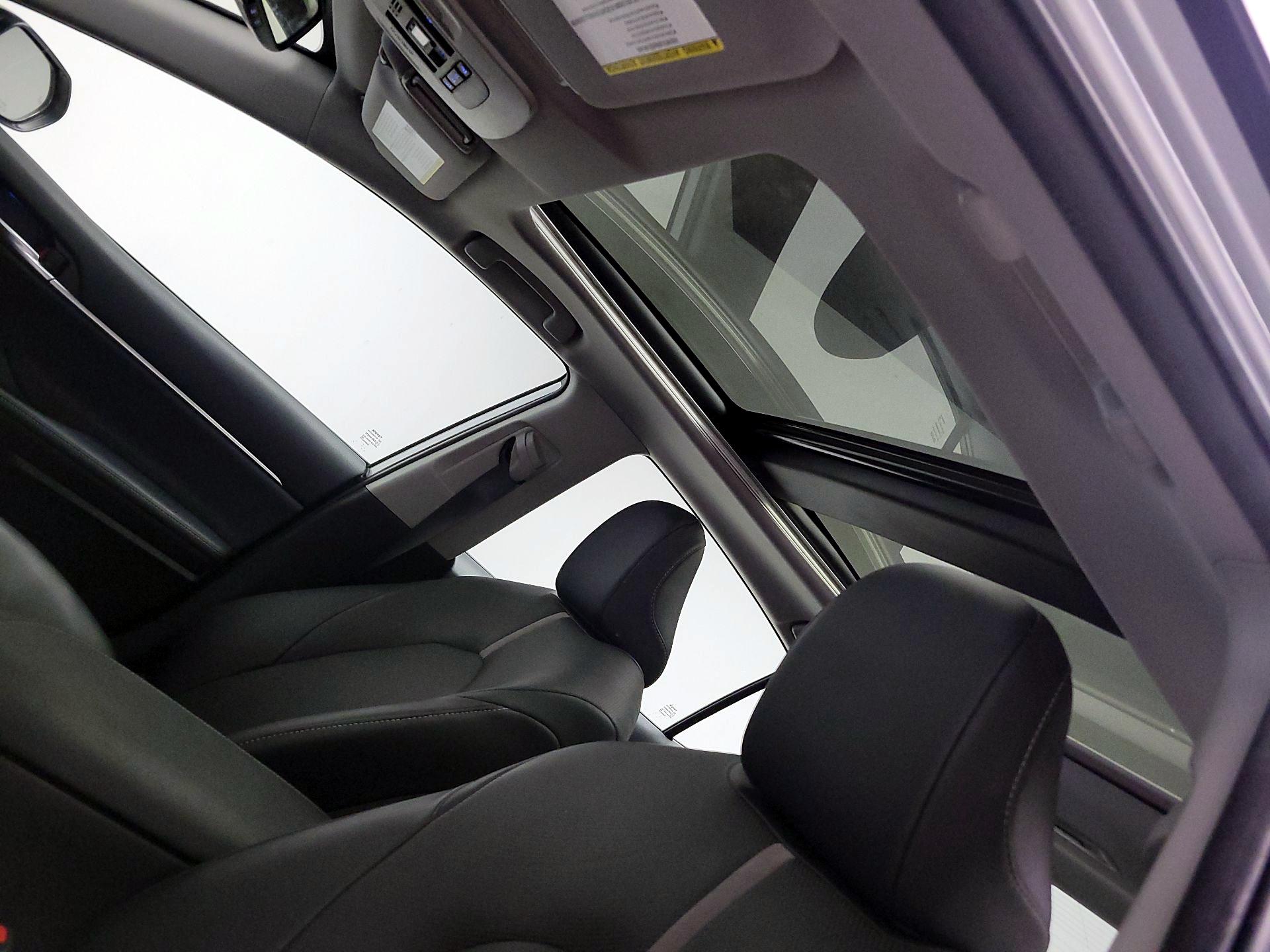 Thumbnail: 2023 Toyota Camry - 20