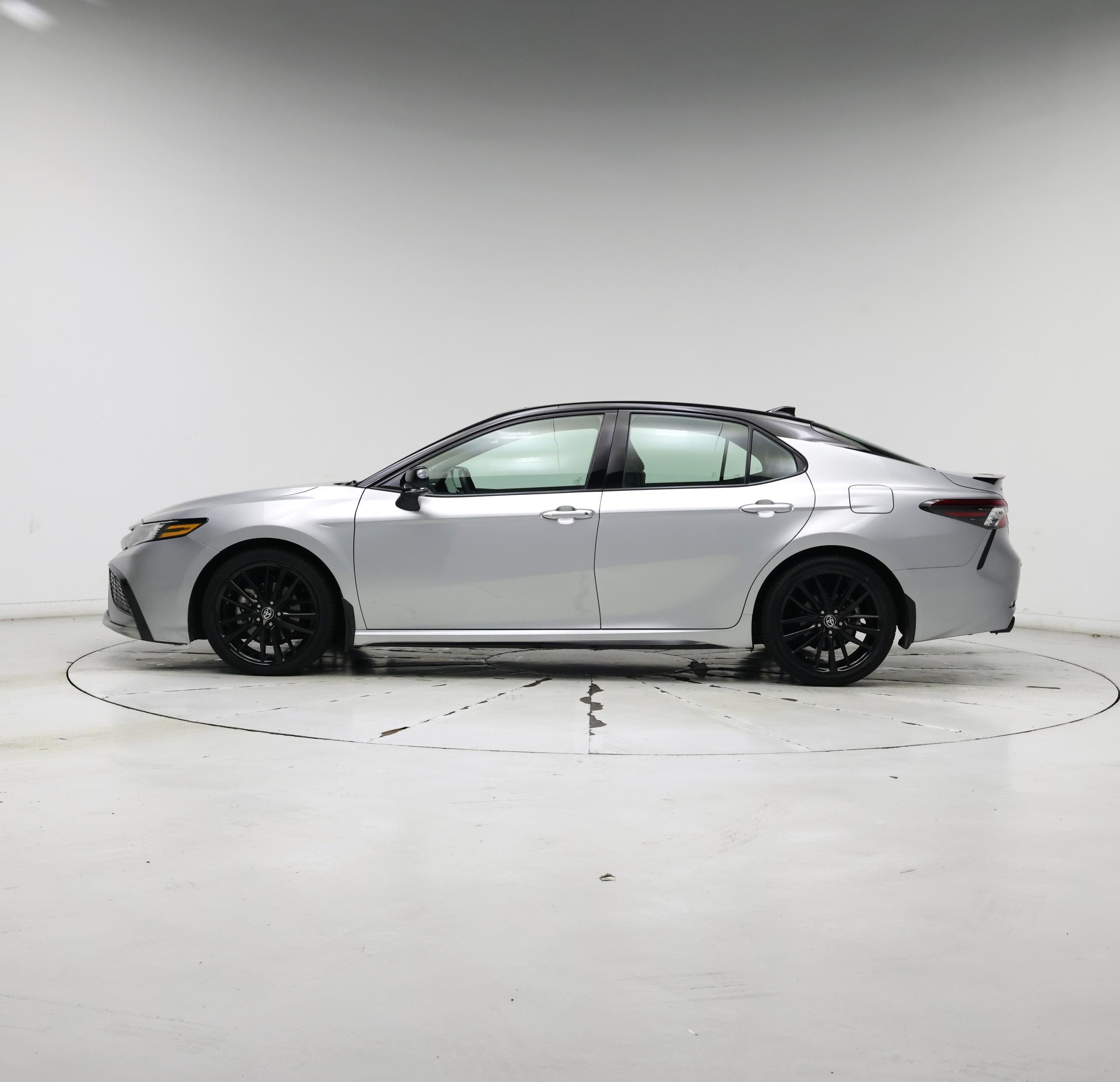 Thumbnail: 2023 Toyota Camry - 3