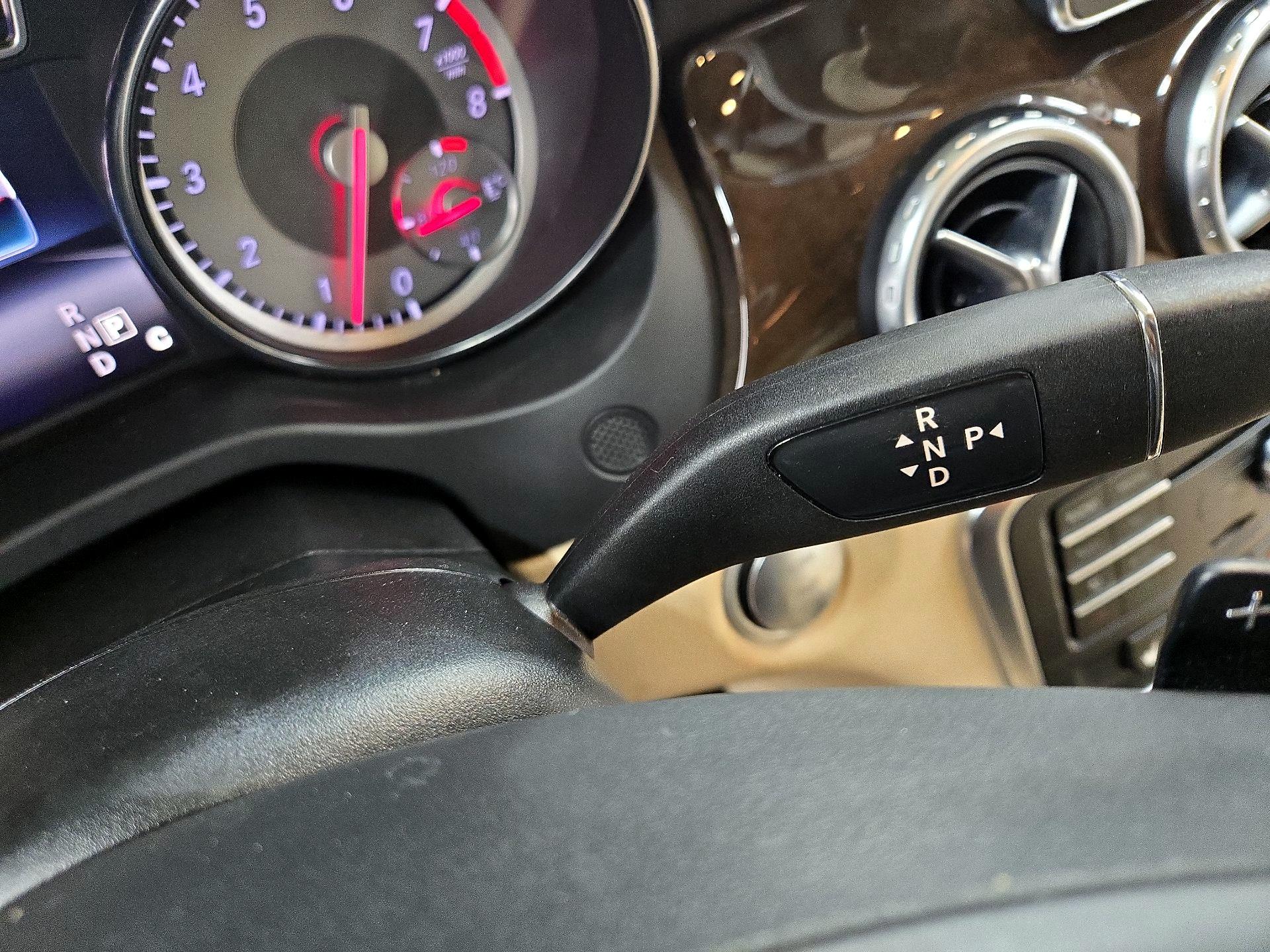 Thumbnail: 2016 Mercedes-Benz GLA - 16