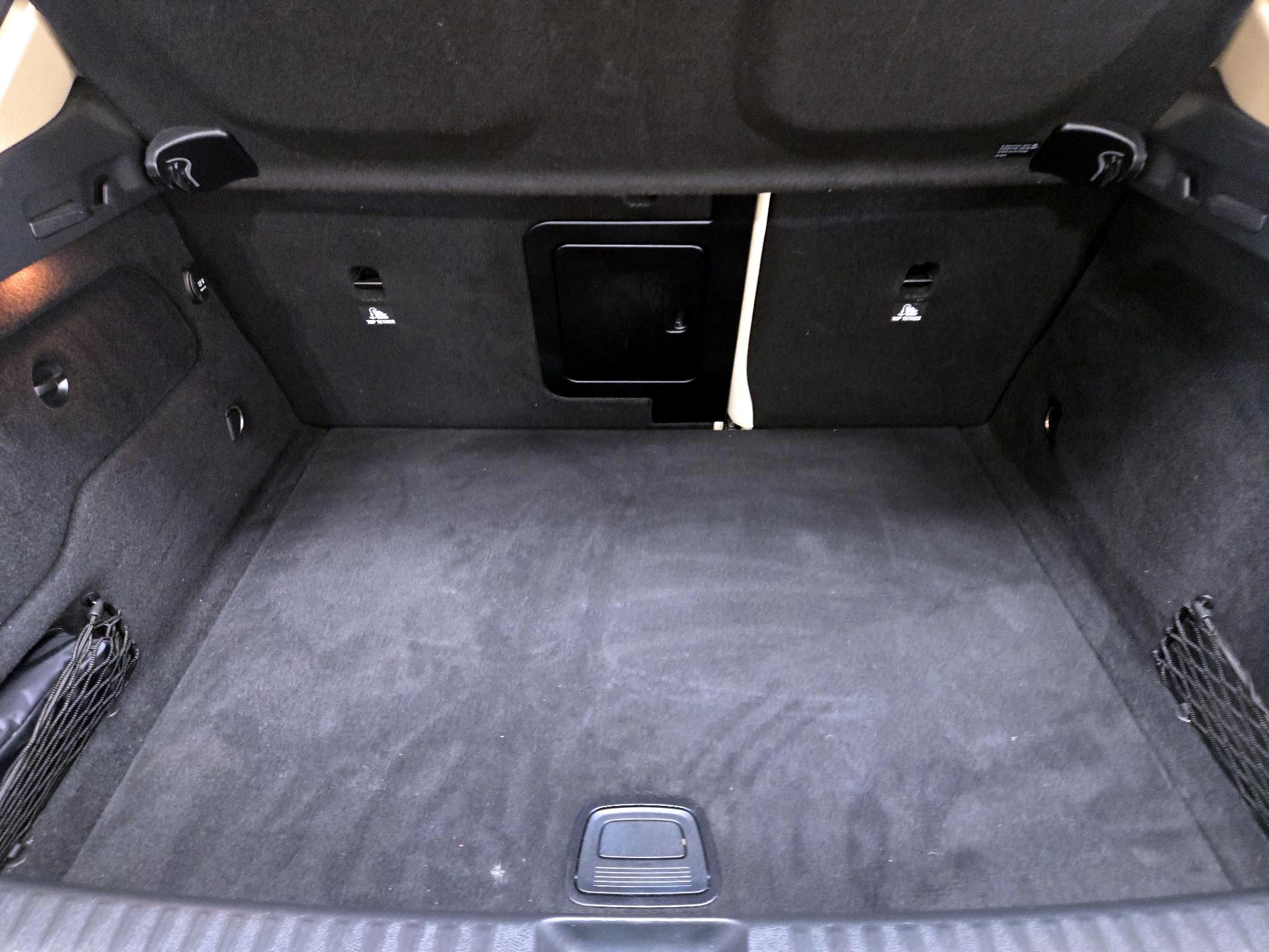 Thumbnail: 2016 Mercedes-Benz GLA - 18