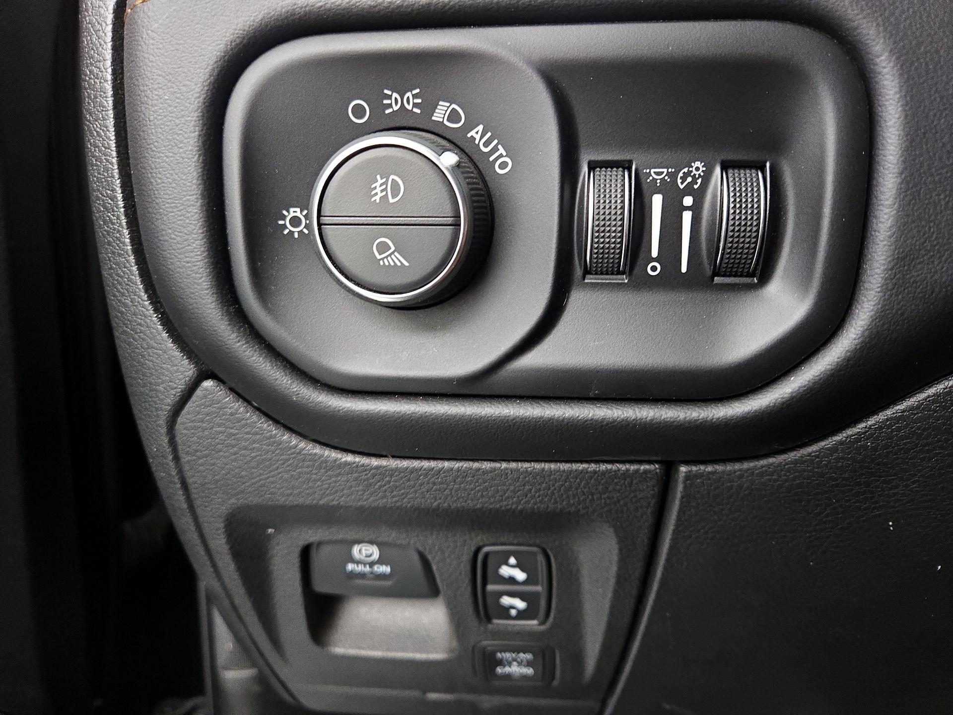 Thumbnail: 2022 RAM 1500 - 13