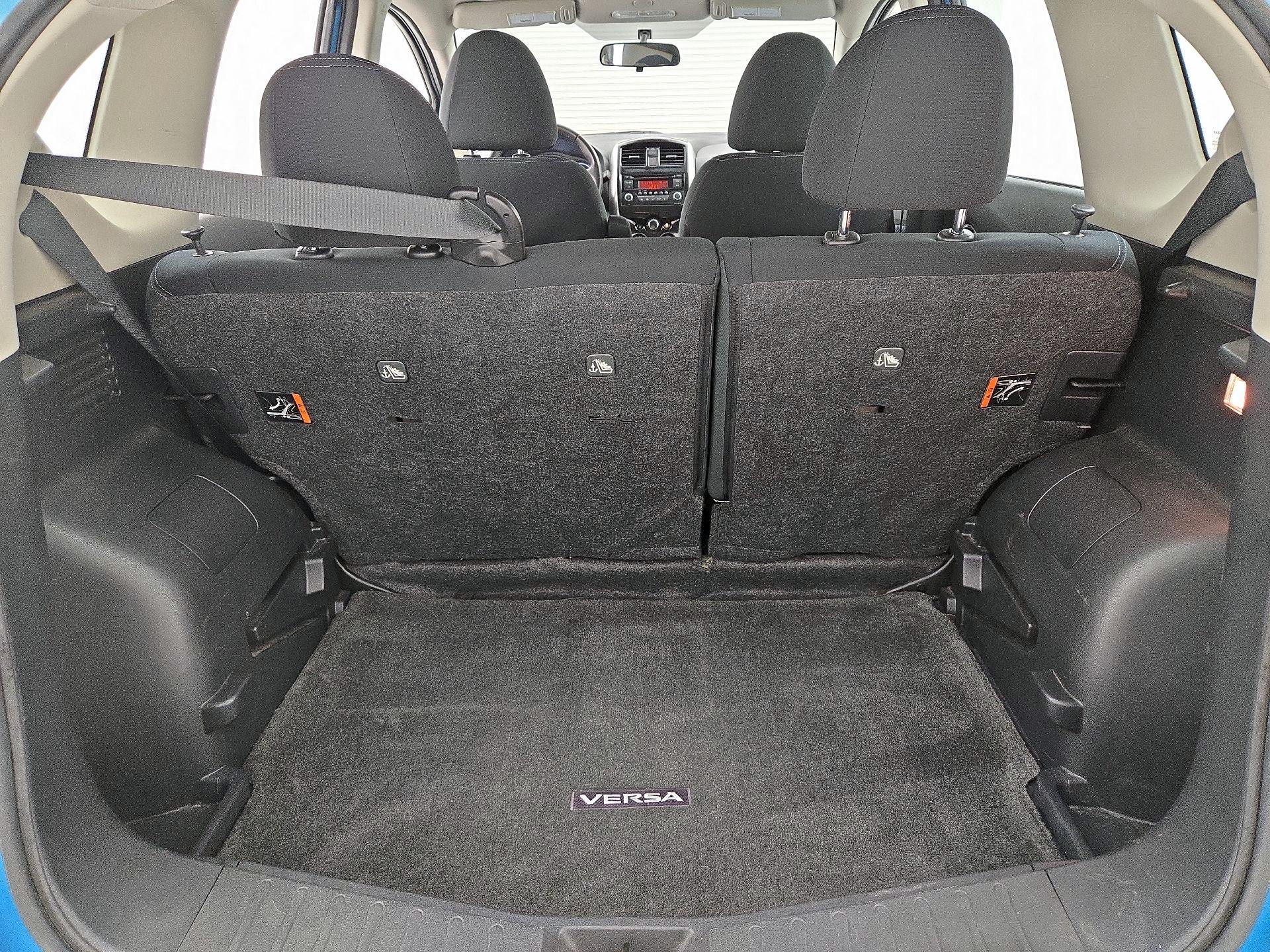 Thumbnail: 2015 Nissan Versa Note - 18