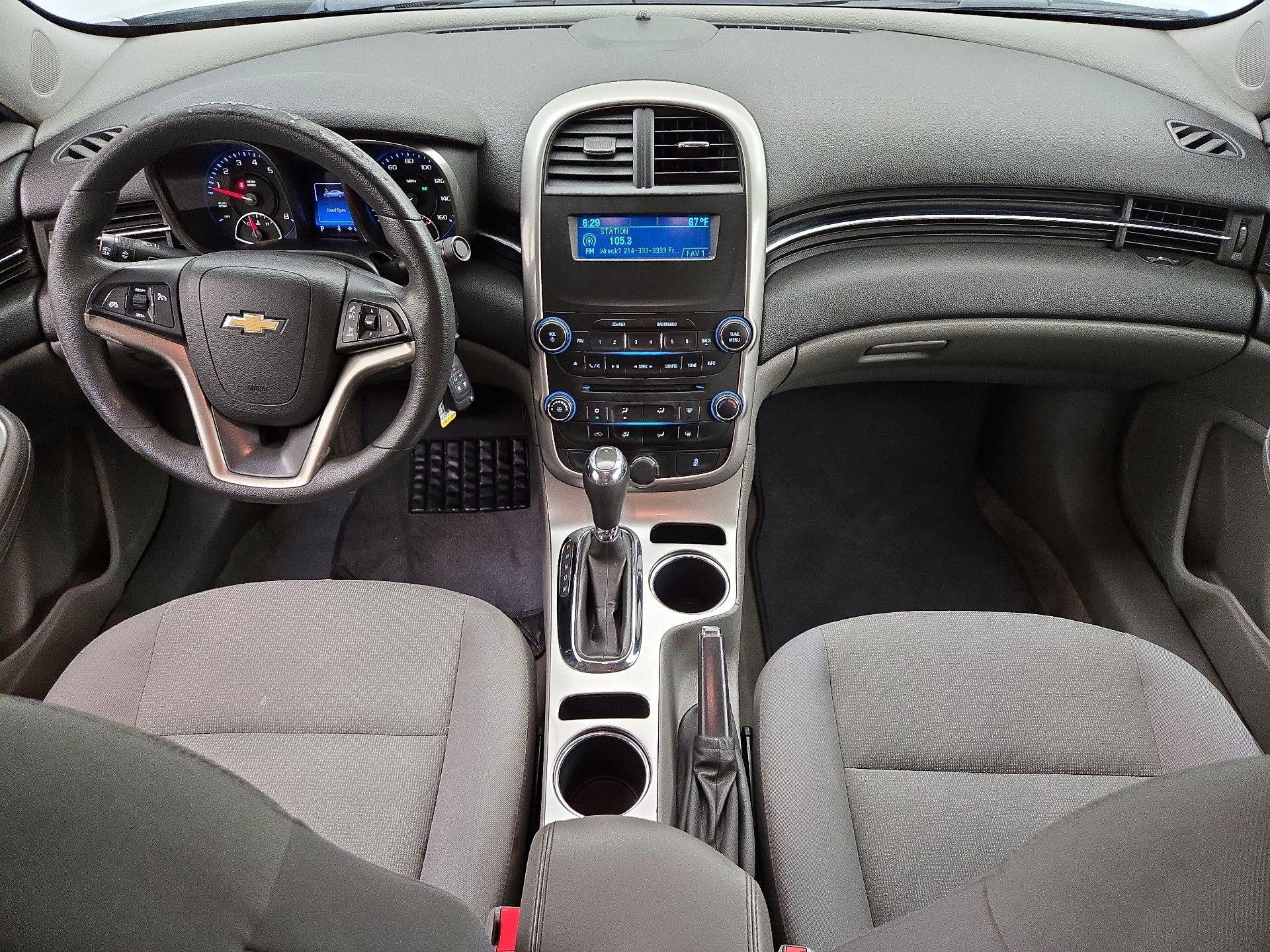 Thumbnail: 2016 Chevrolet Malibu - 9