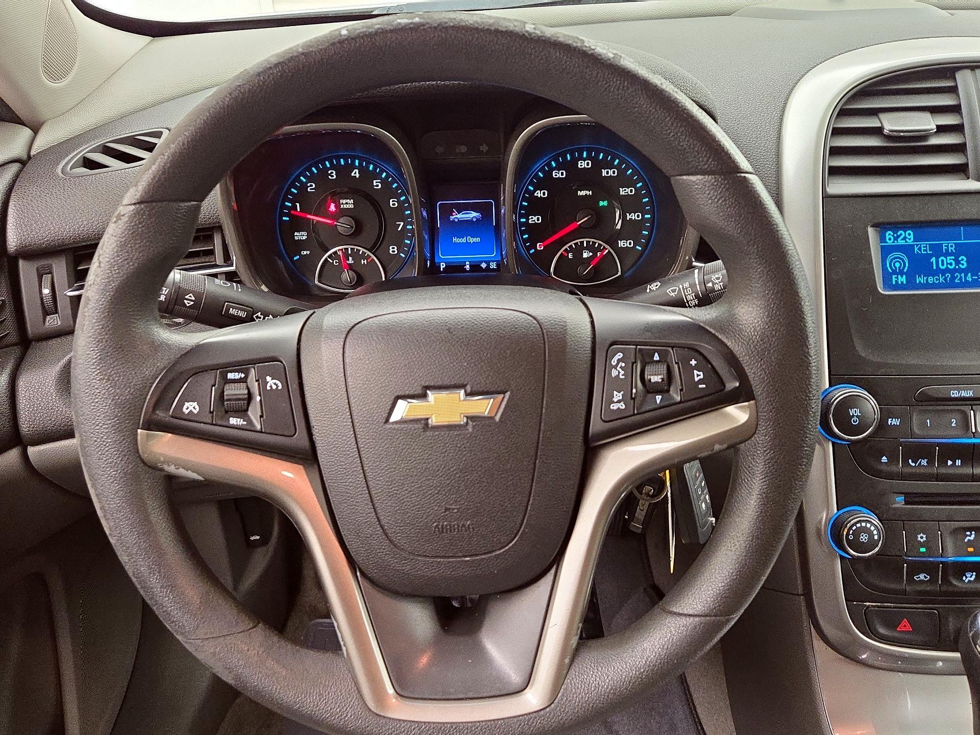 Thumbnail: 2016 Chevrolet Malibu - 10