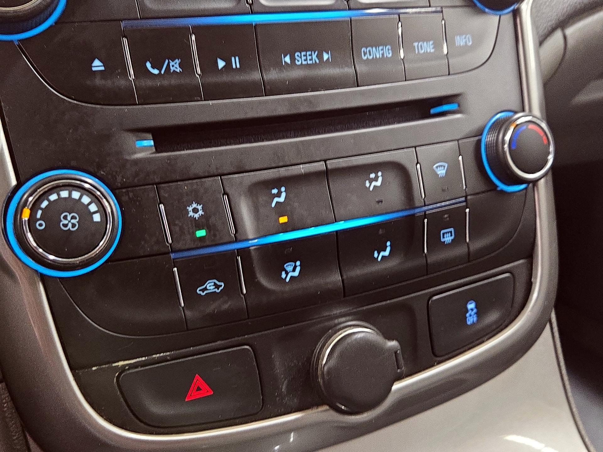 Thumbnail: 2016 Chevrolet Malibu - 15