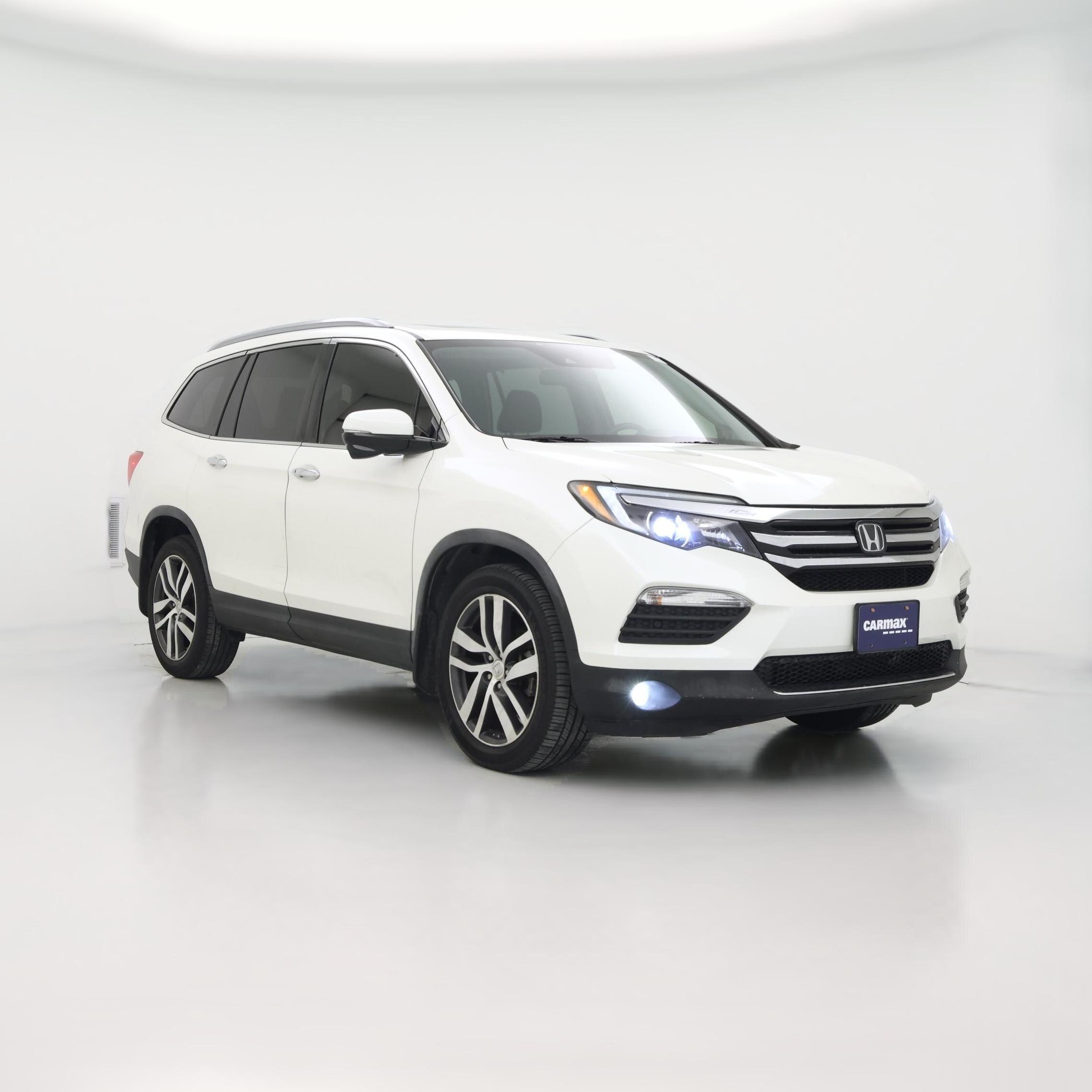 Thumbnail: 2017 Honda Pilot - 1