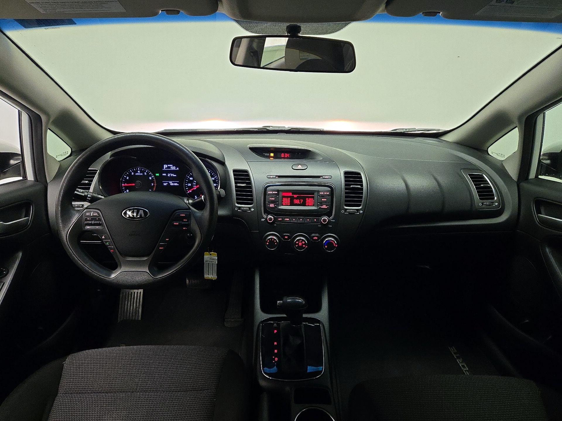 Thumbnail: 2018 Kia Forte - 9