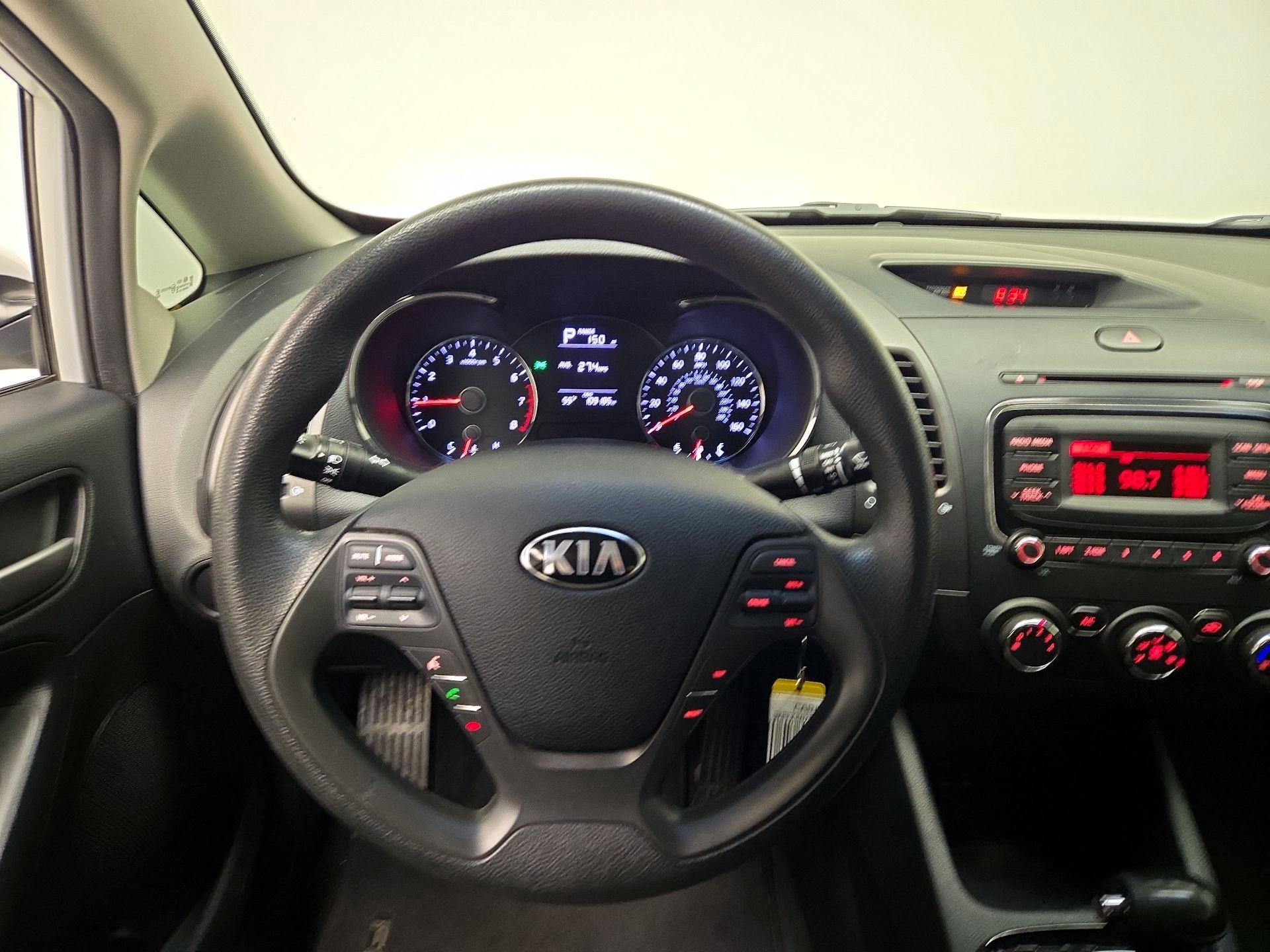 Thumbnail: 2018 Kia Forte - 10