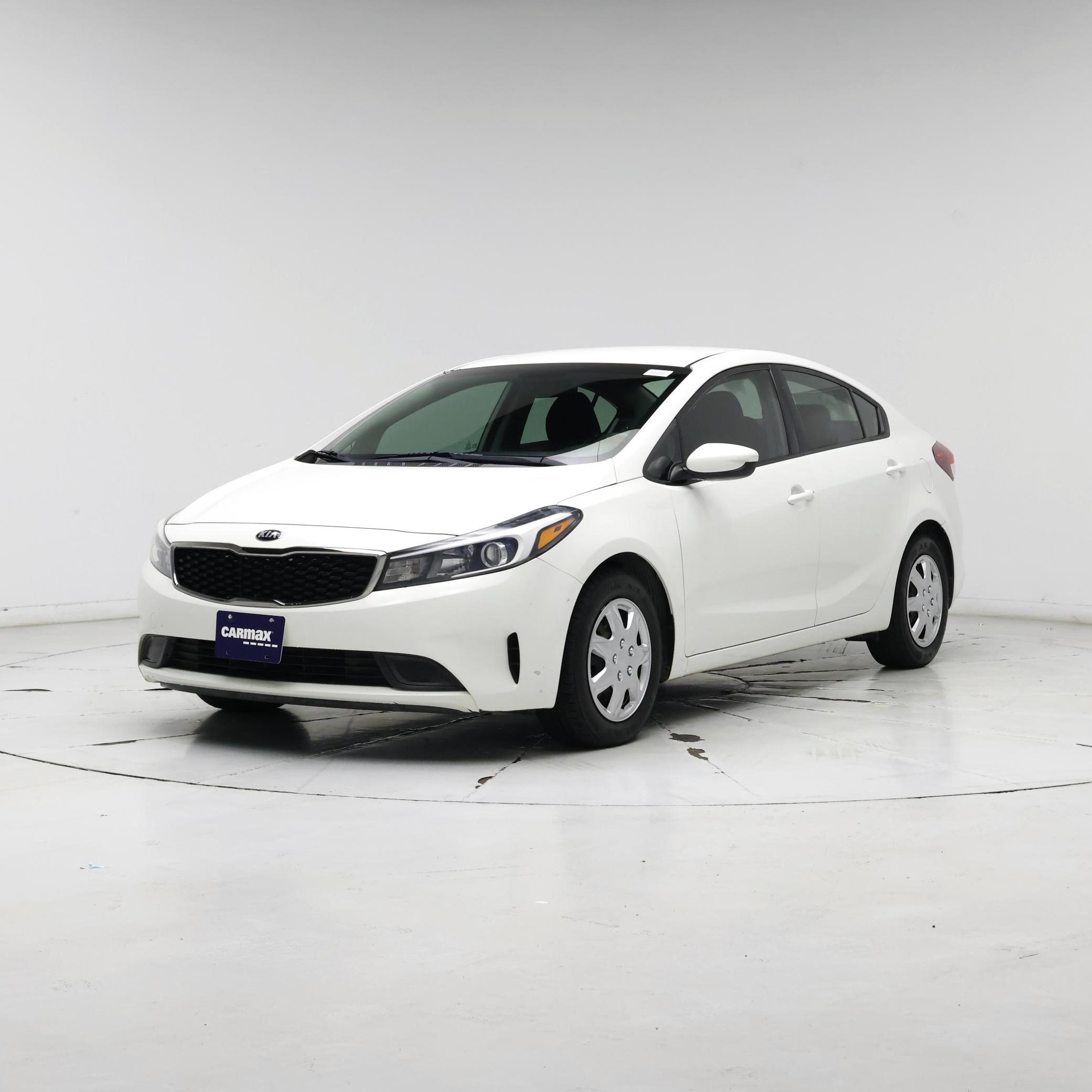 Thumbnail: 2018 Kia Forte - 4