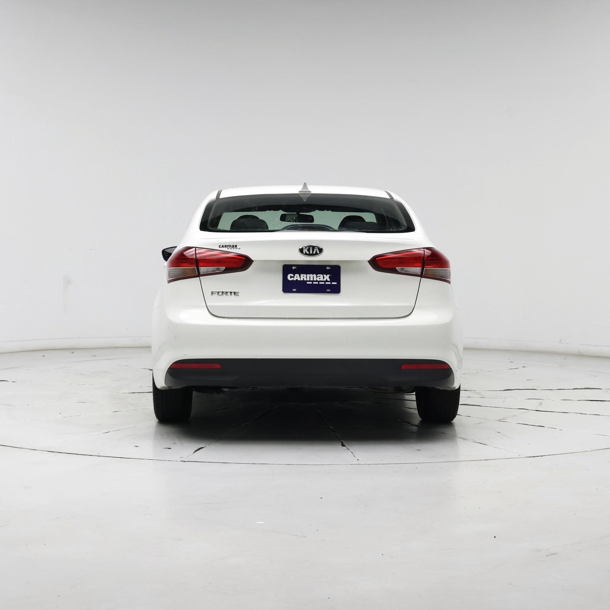 Thumbnail: 2018 Kia Forte - 6