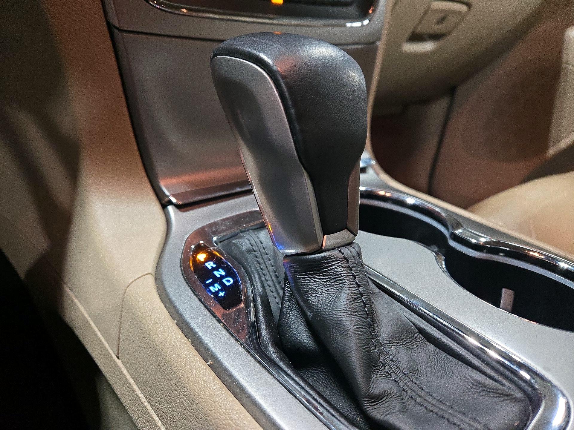 Thumbnail: 2018 Jeep Grand Cherokee - 17