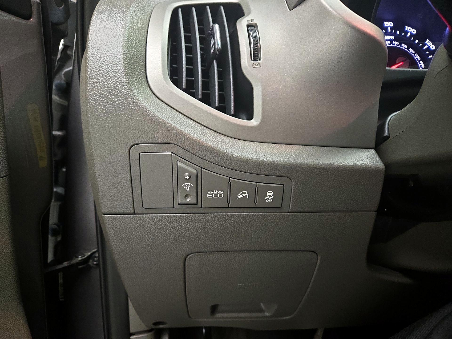 Thumbnail: 2016 Kia Sportage - 13