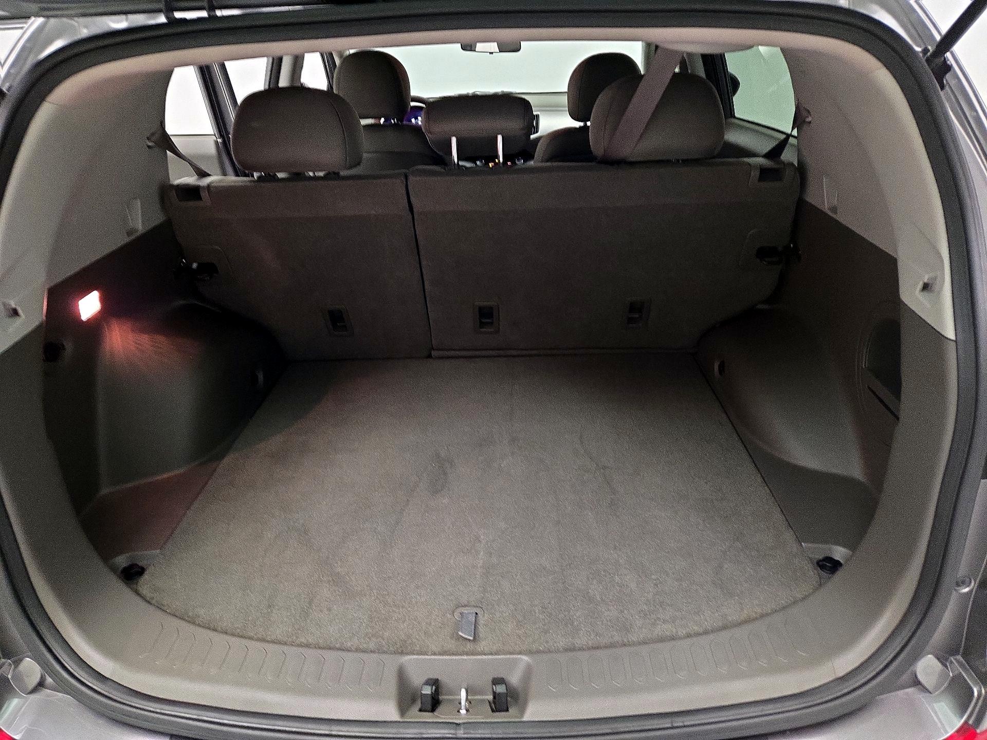 Thumbnail: 2016 Kia Sportage - 19