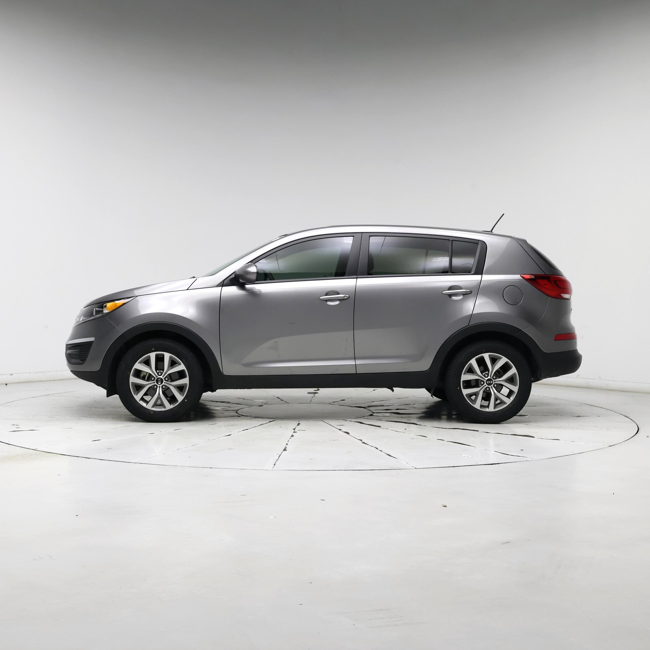 Thumbnail: 2016 Kia Sportage - 3