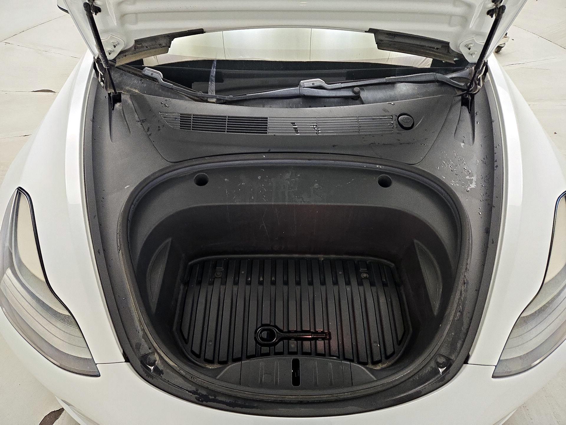 Thumbnail: 2021 Tesla Model 3 - 20