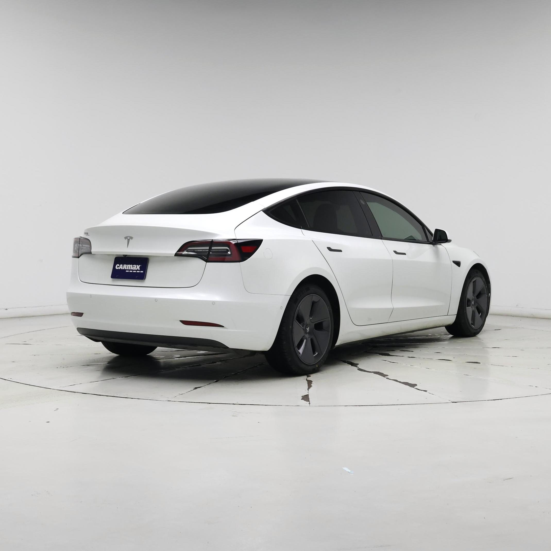 Thumbnail: 2021 Tesla Model 3 - 8