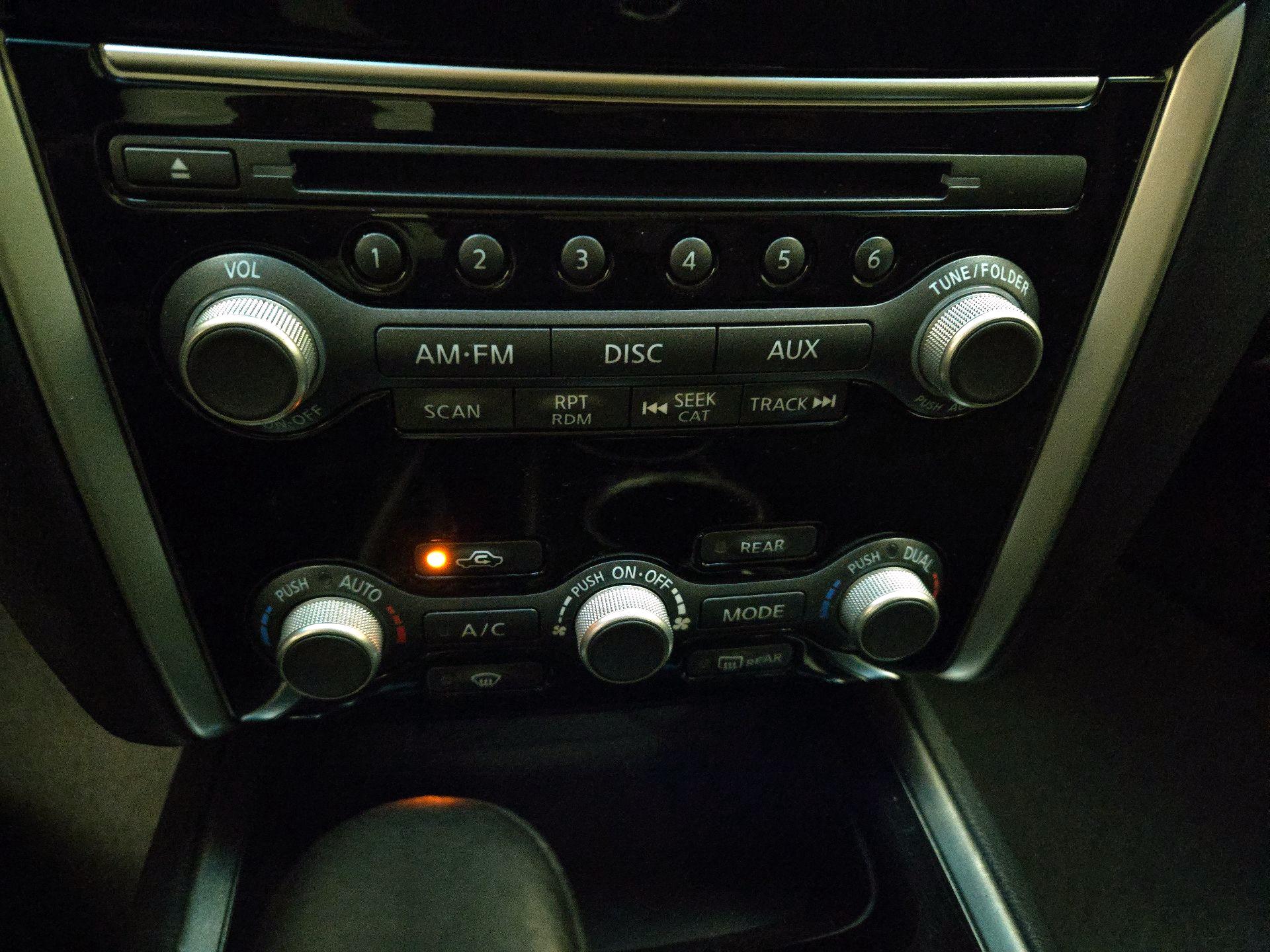 Thumbnail: 2016 Nissan Pathfinder - 16