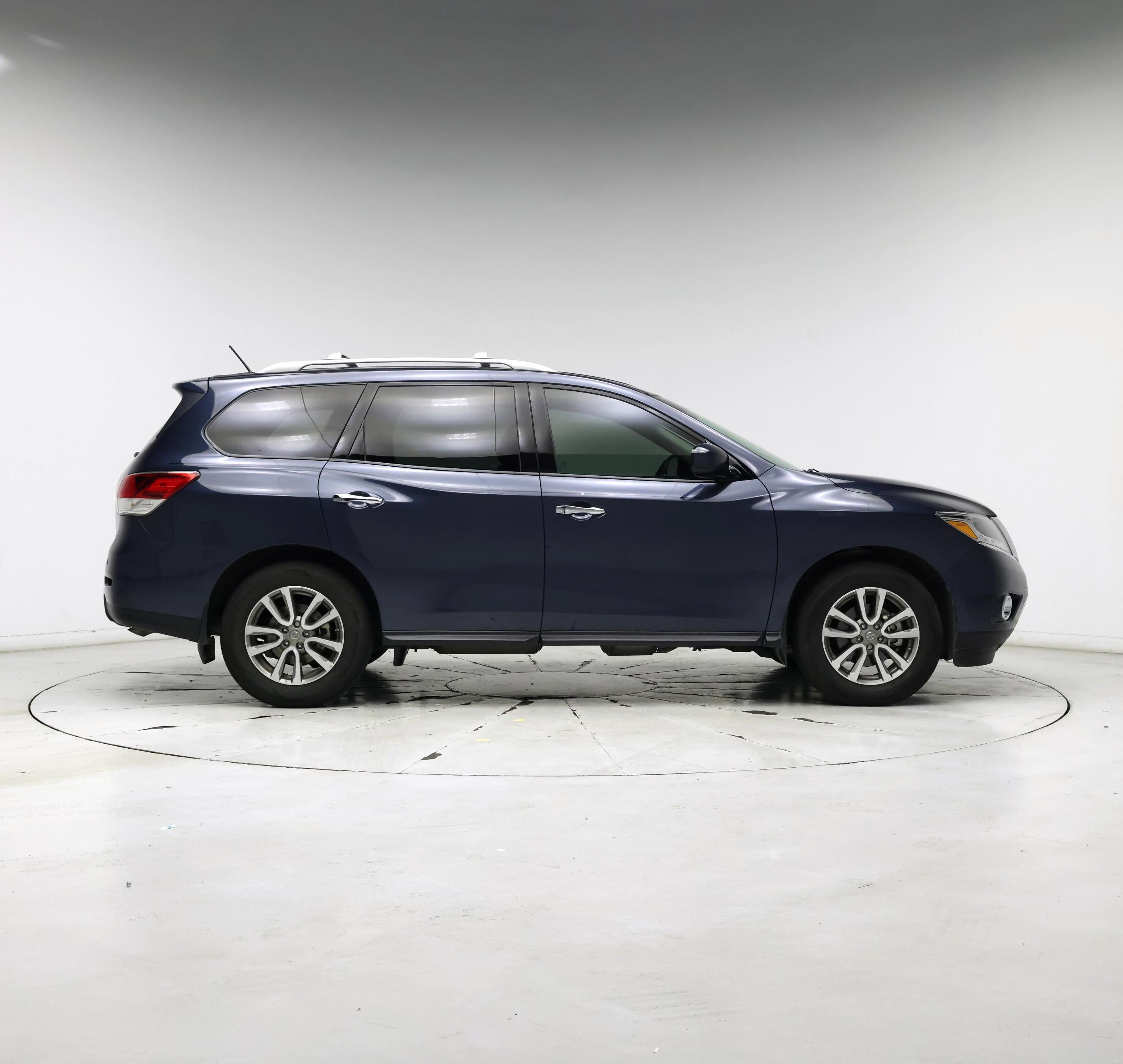 Thumbnail: 2016 Nissan Pathfinder - 7