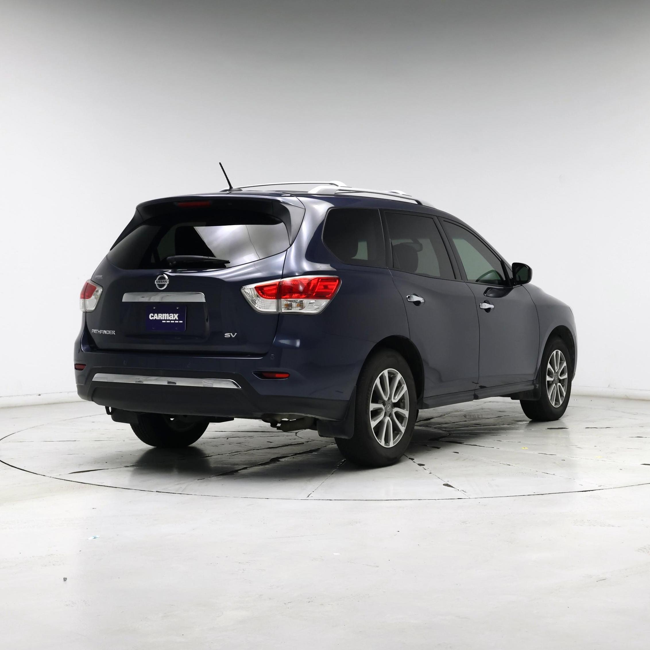 Thumbnail: 2016 Nissan Pathfinder - 8