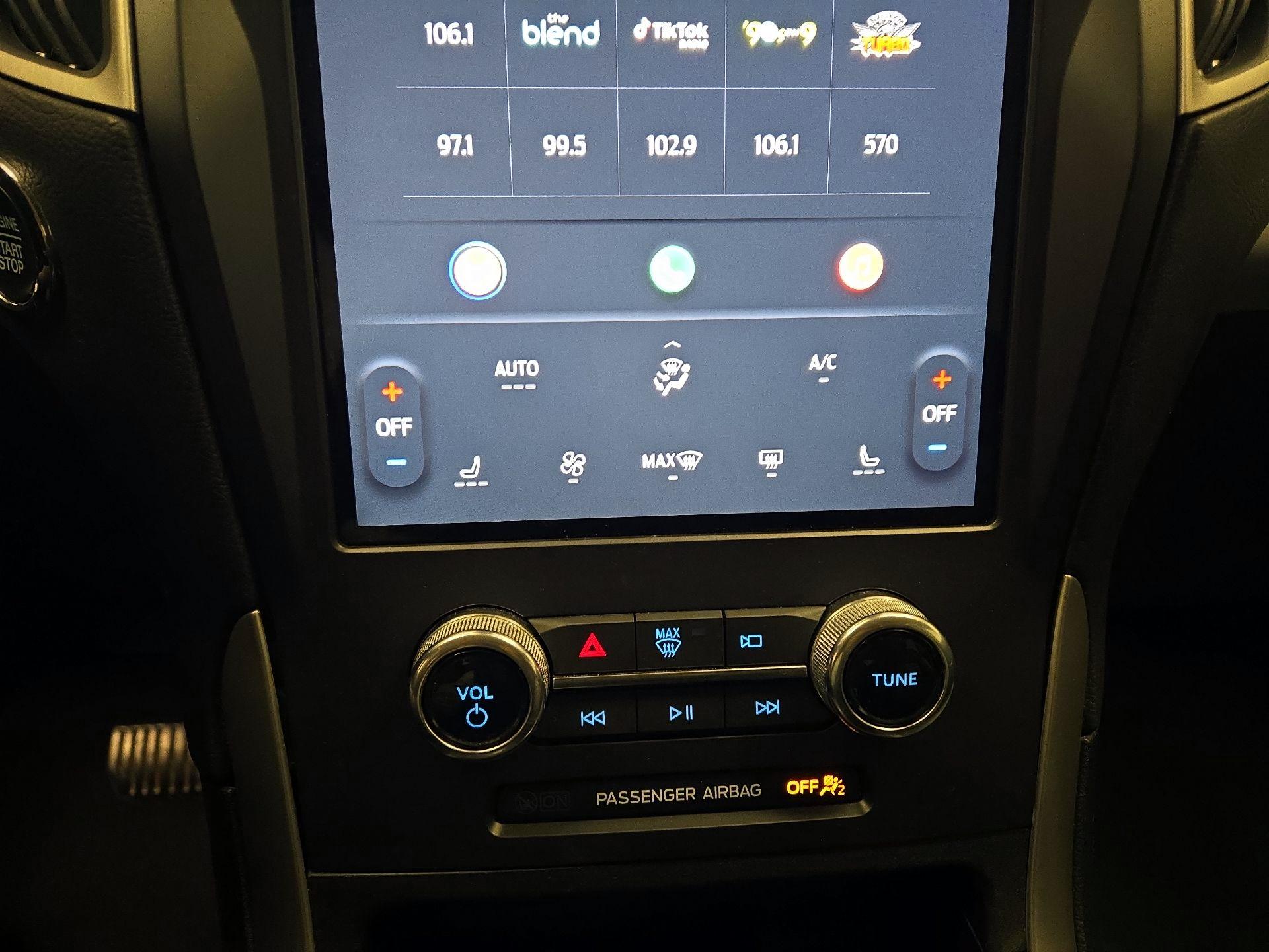 Thumbnail: 2022 Ford Edge - 16