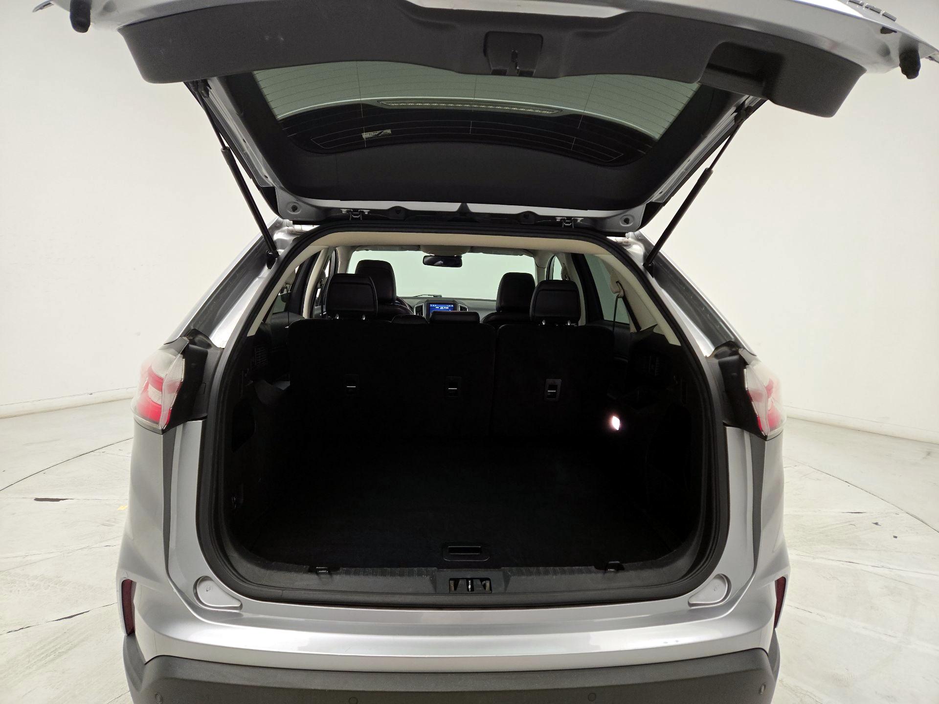 Thumbnail: 2022 Ford Edge - 20