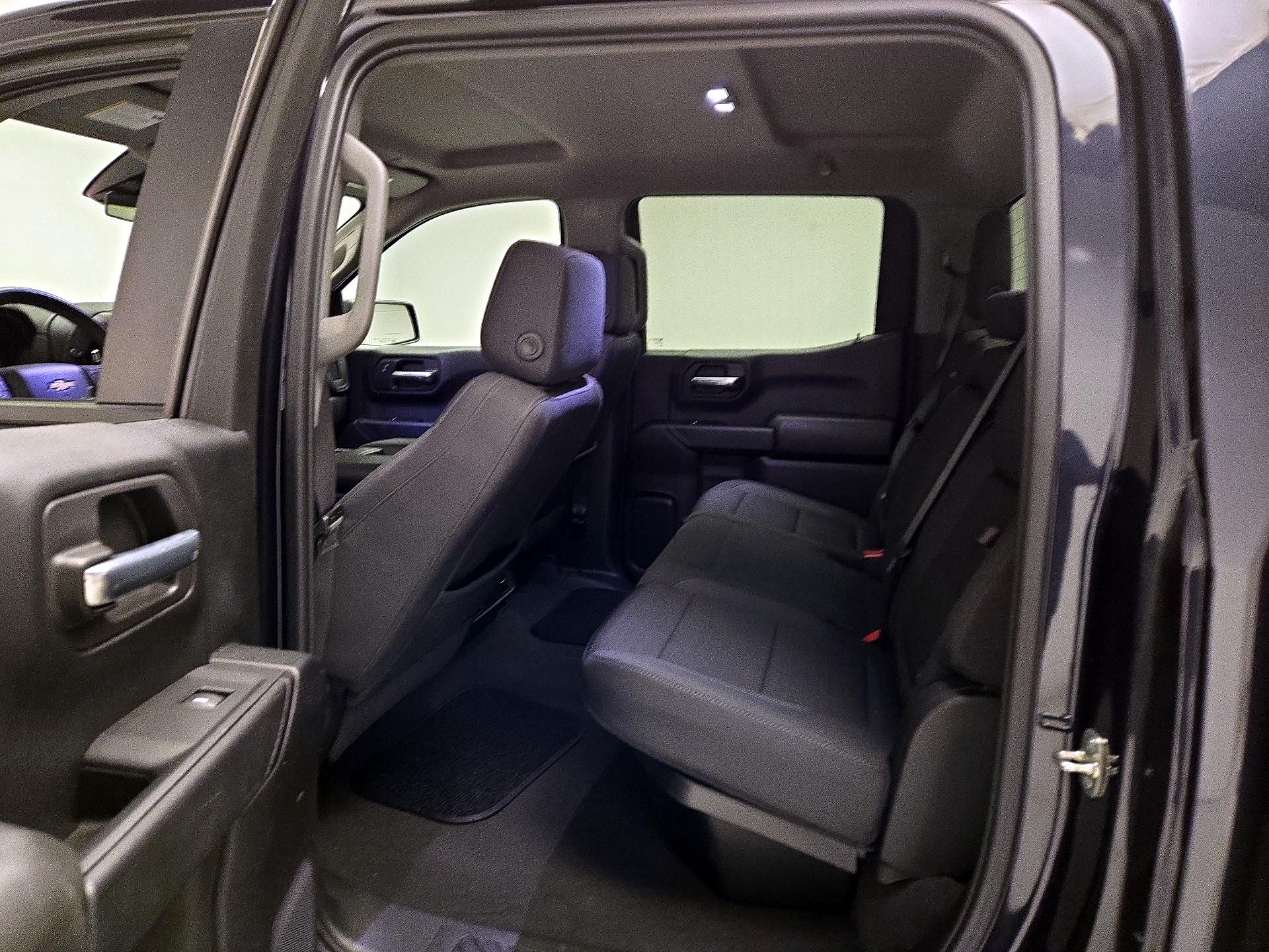 Thumbnail: 2023 Chevrolet Silverado 1500 - 19