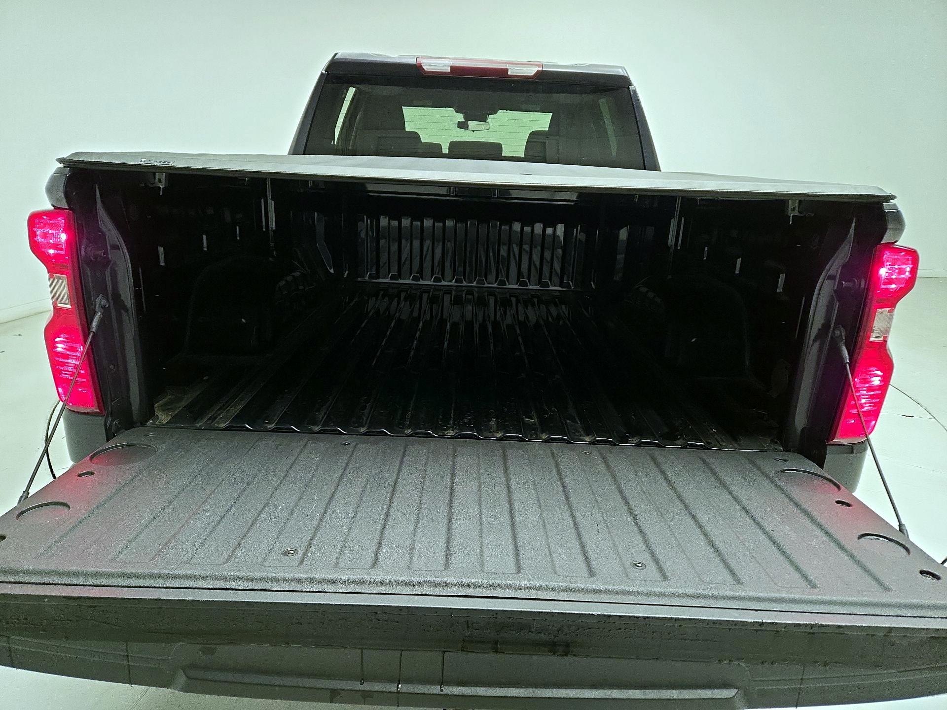 Thumbnail: 2023 Chevrolet Silverado 1500 - 20