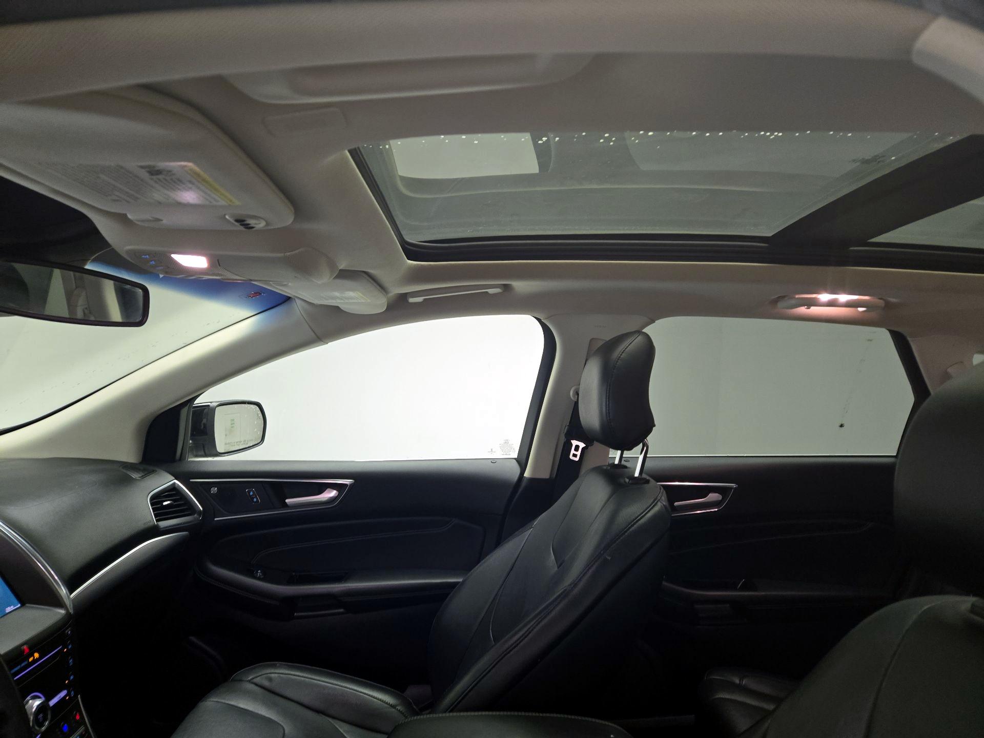 Thumbnail: 2019 Ford Edge - 20