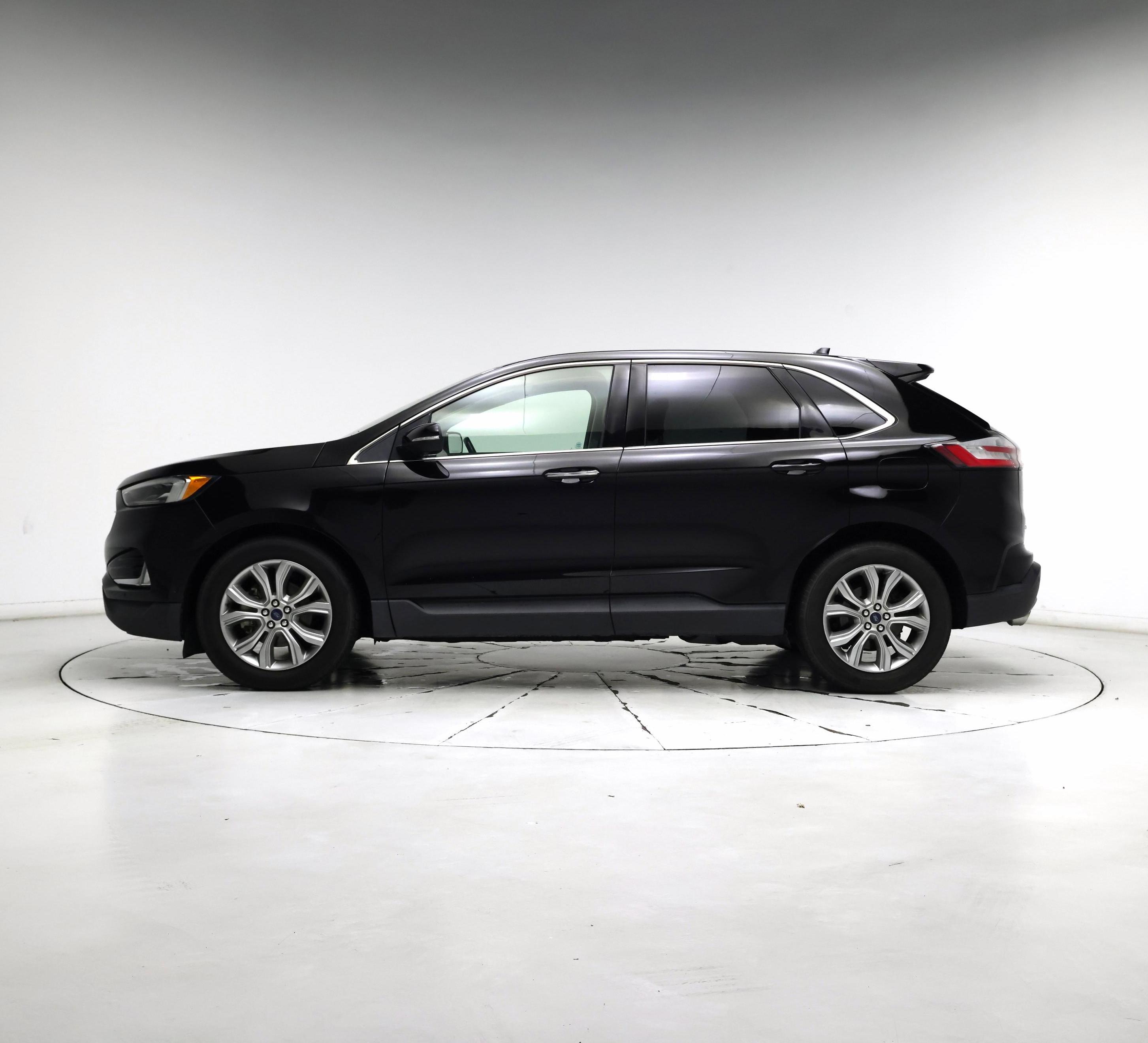 Thumbnail: 2019 Ford Edge - 3