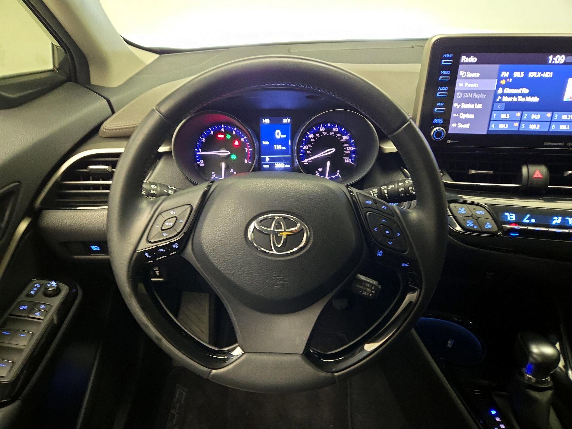 Thumbnail: 2021 Toyota C-HR - 10