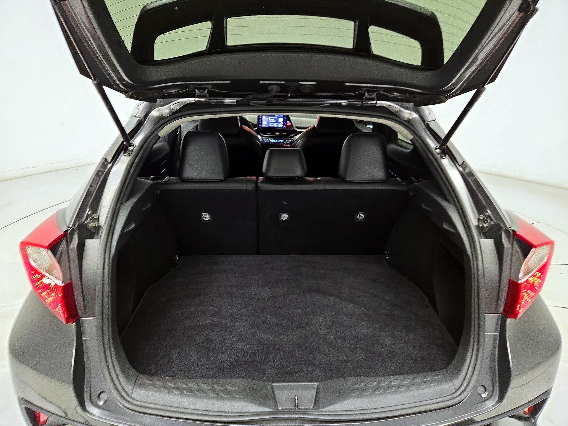 Thumbnail: 2021 Toyota C-HR - 20