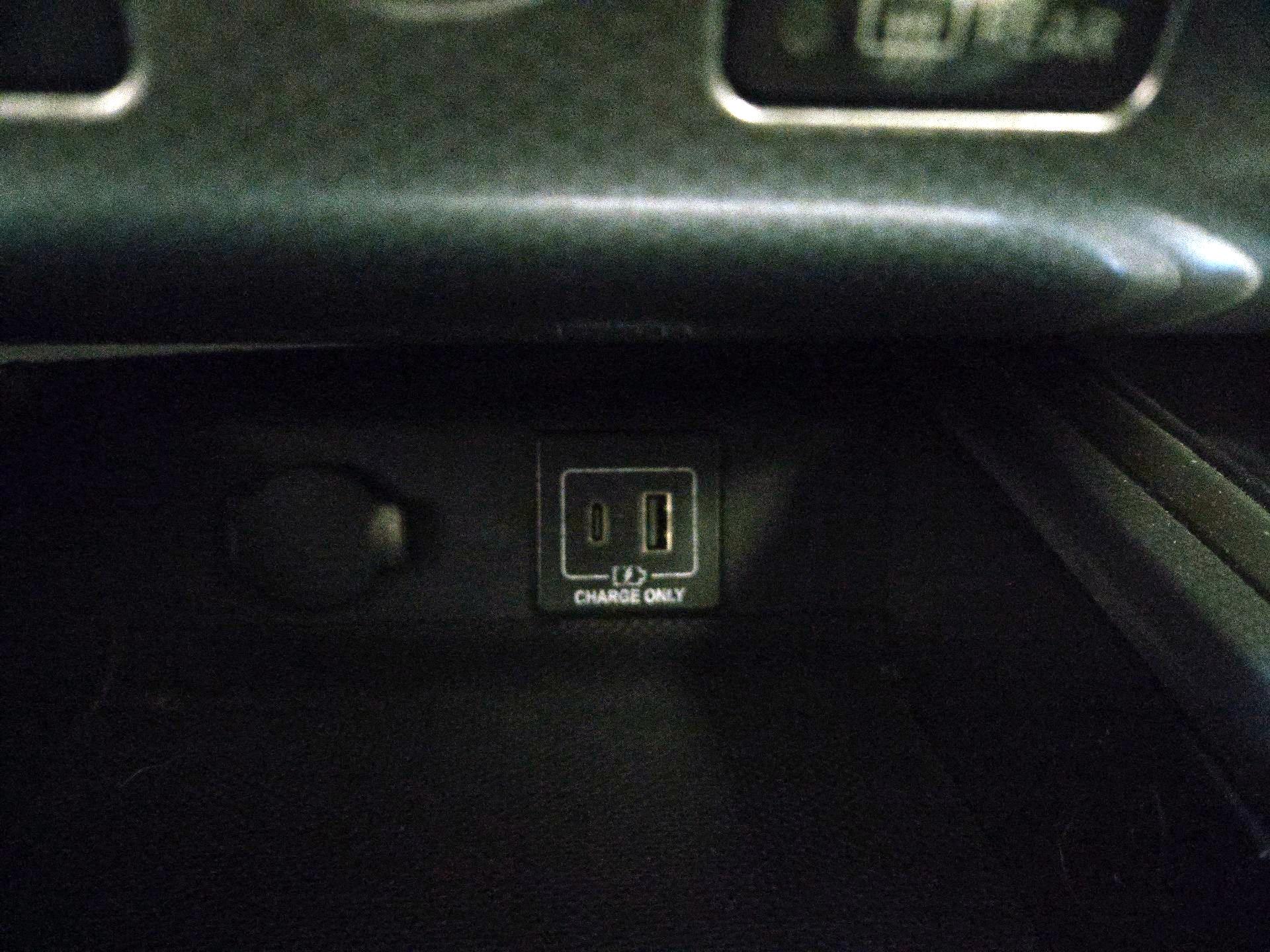 Thumbnail: 2019 Nissan Pathfinder - 19