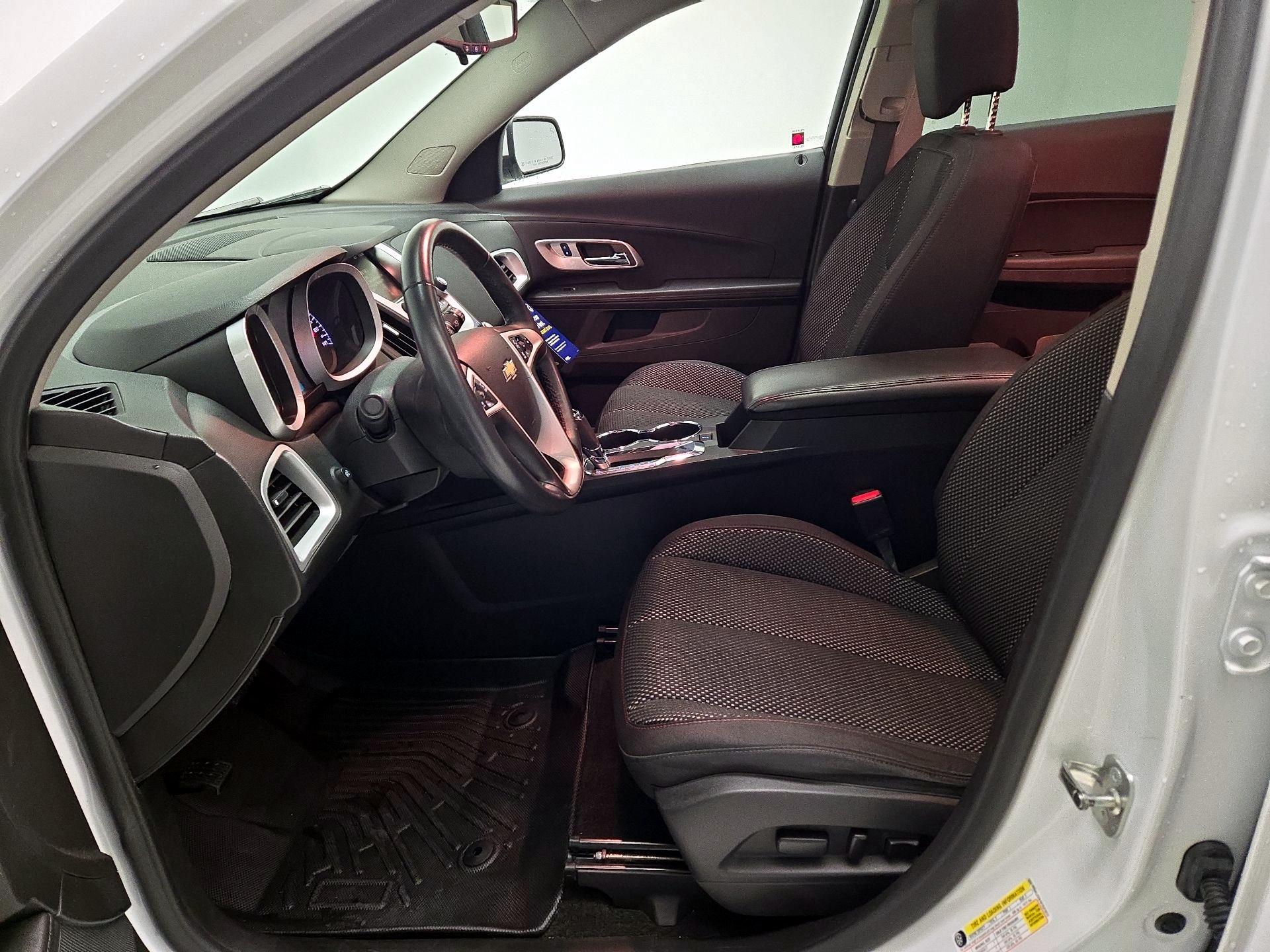 Thumbnail: 2017 Chevrolet Equinox - 11