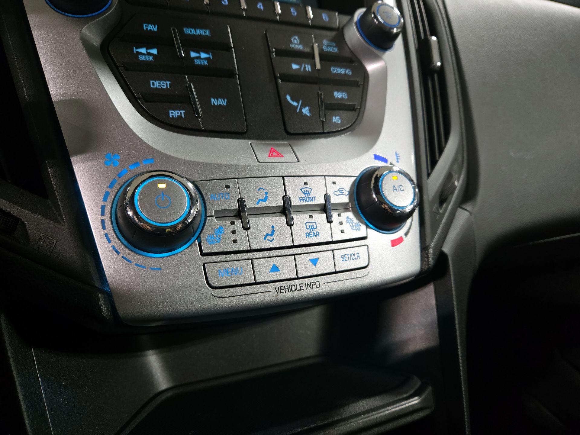 Thumbnail: 2017 Chevrolet Equinox - 16