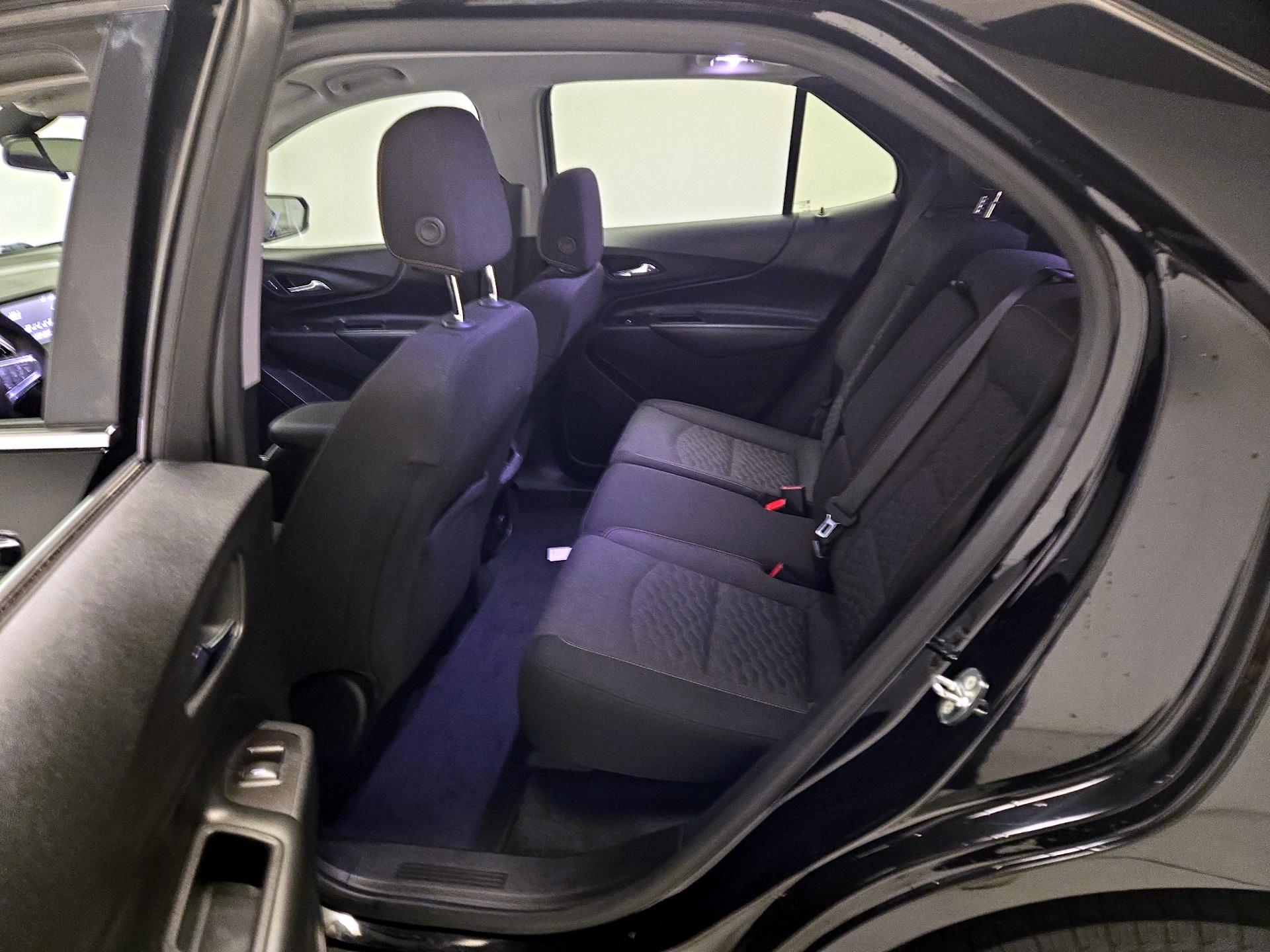 Thumbnail: 2018 Chevrolet Equinox - 18