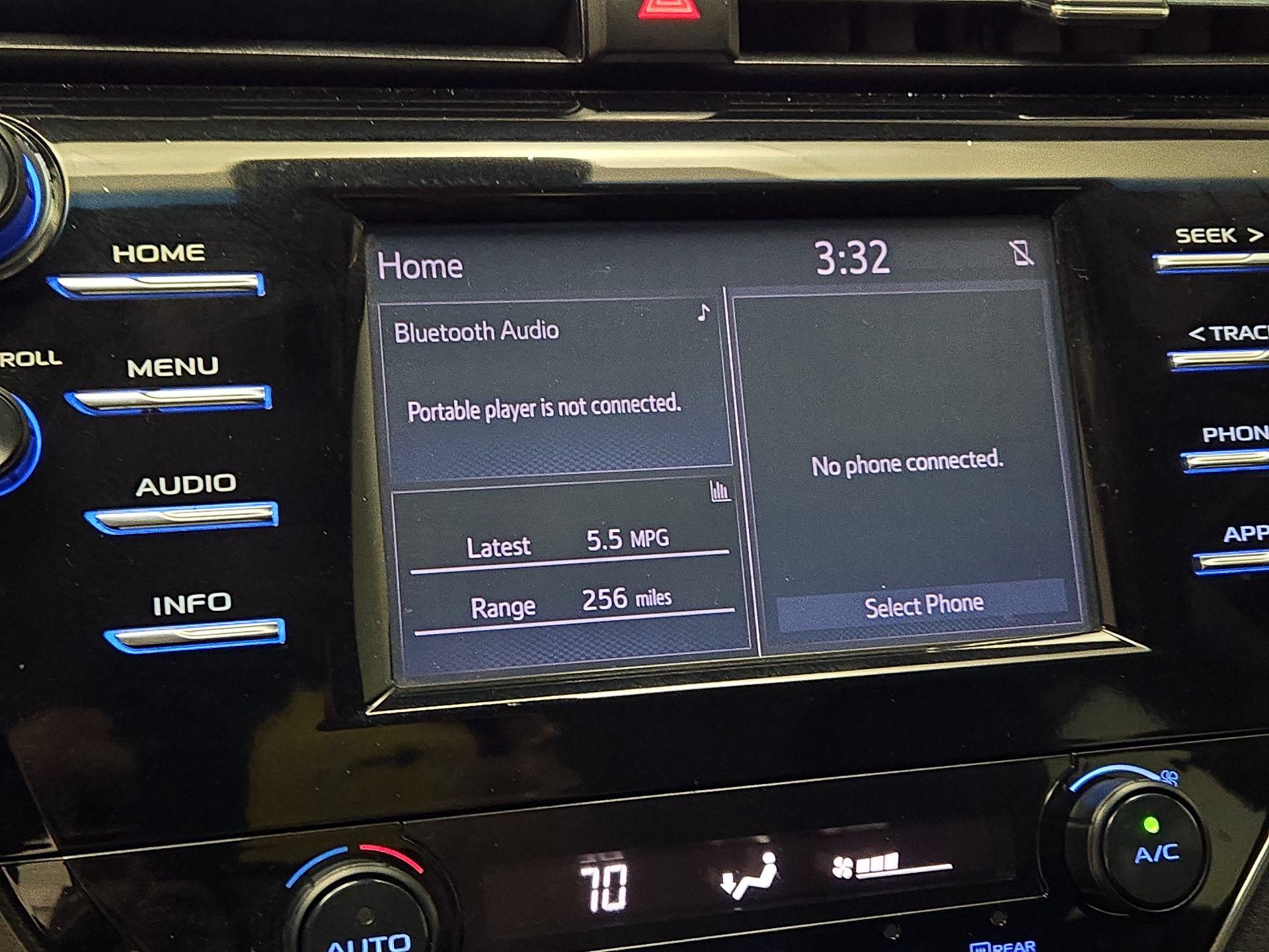 Thumbnail: 2018 Toyota Camry - 15