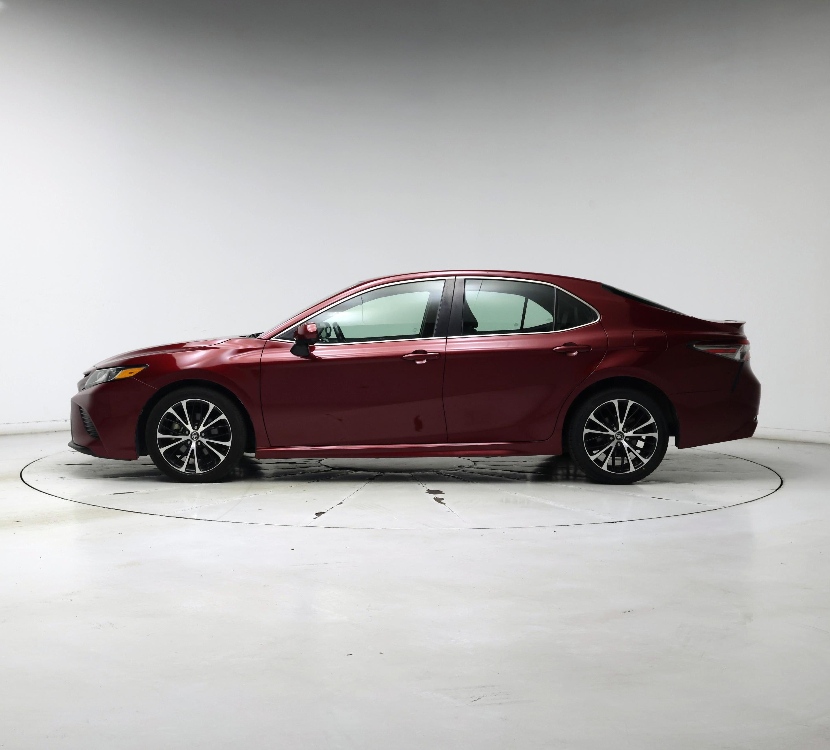 Thumbnail: 2018 Toyota Camry - 3