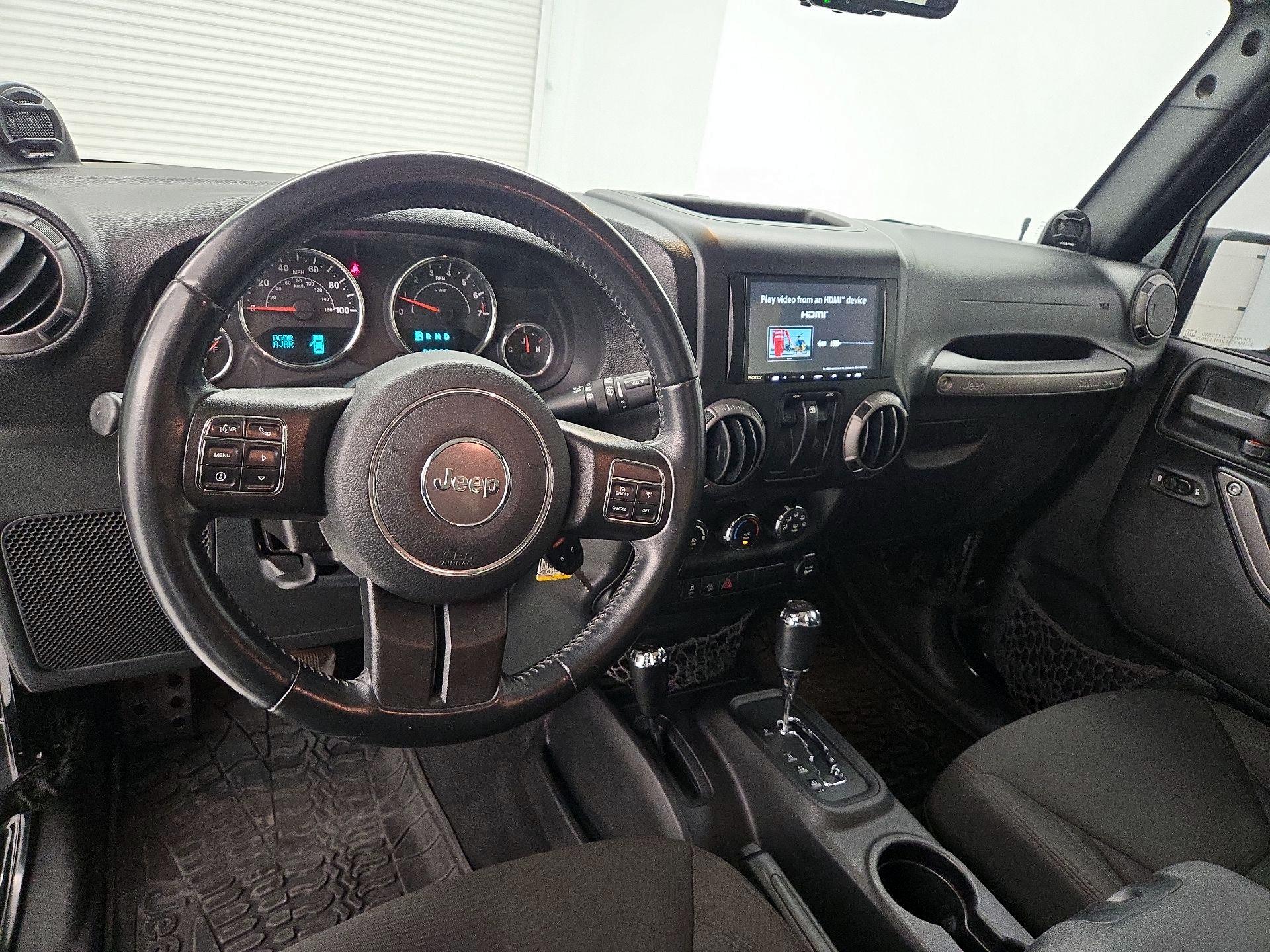 Thumbnail: 2014 Jeep Wrangler - 9