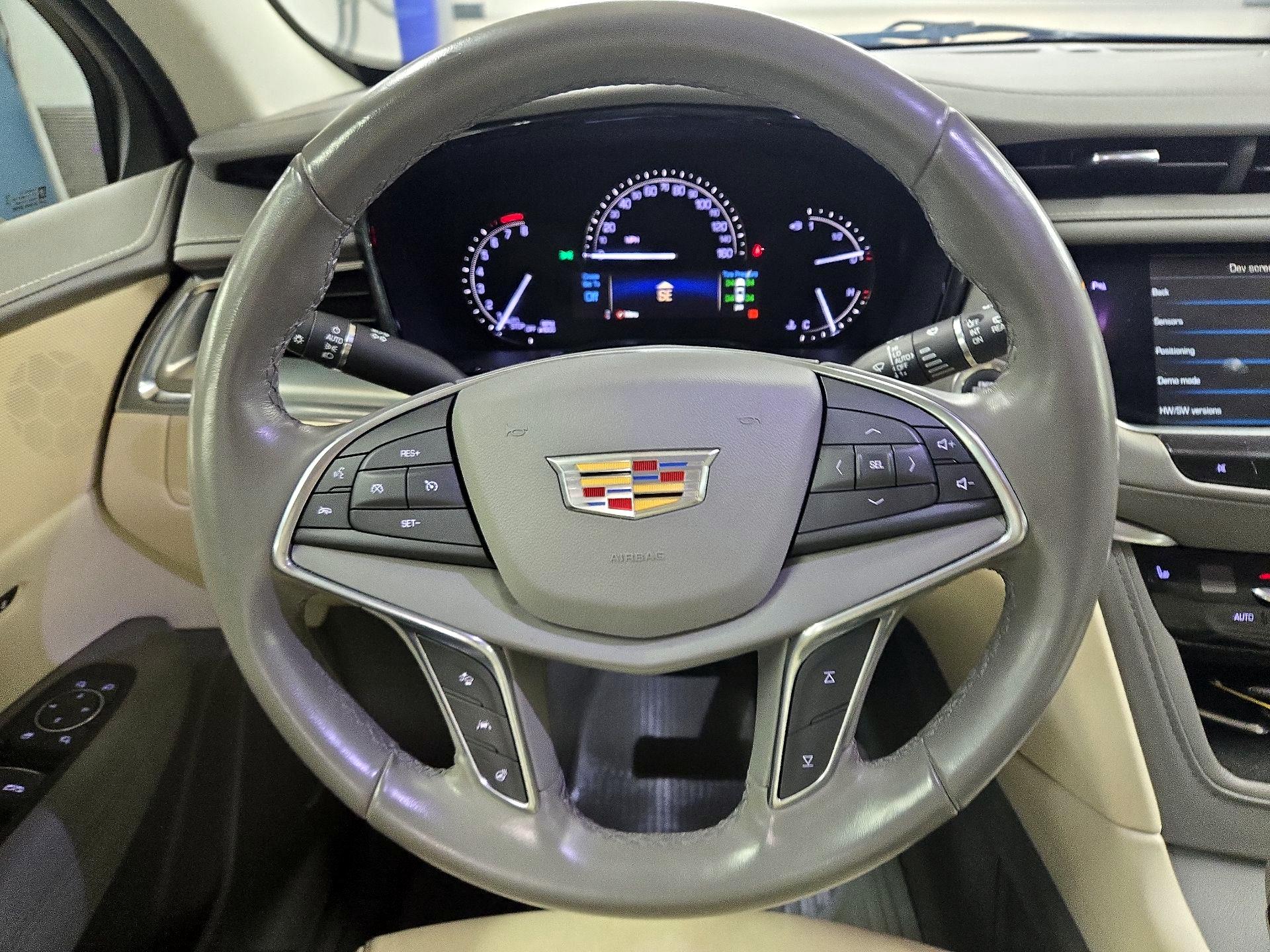 Thumbnail: 2019 Cadillac XT5 - 10